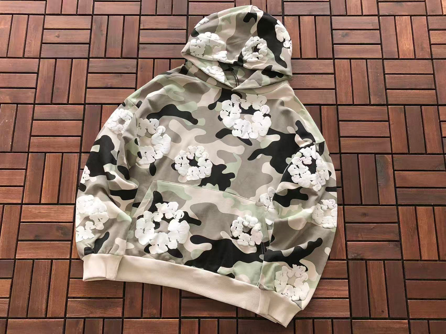 DENIM TEARS CAMO WREATH HOODIE