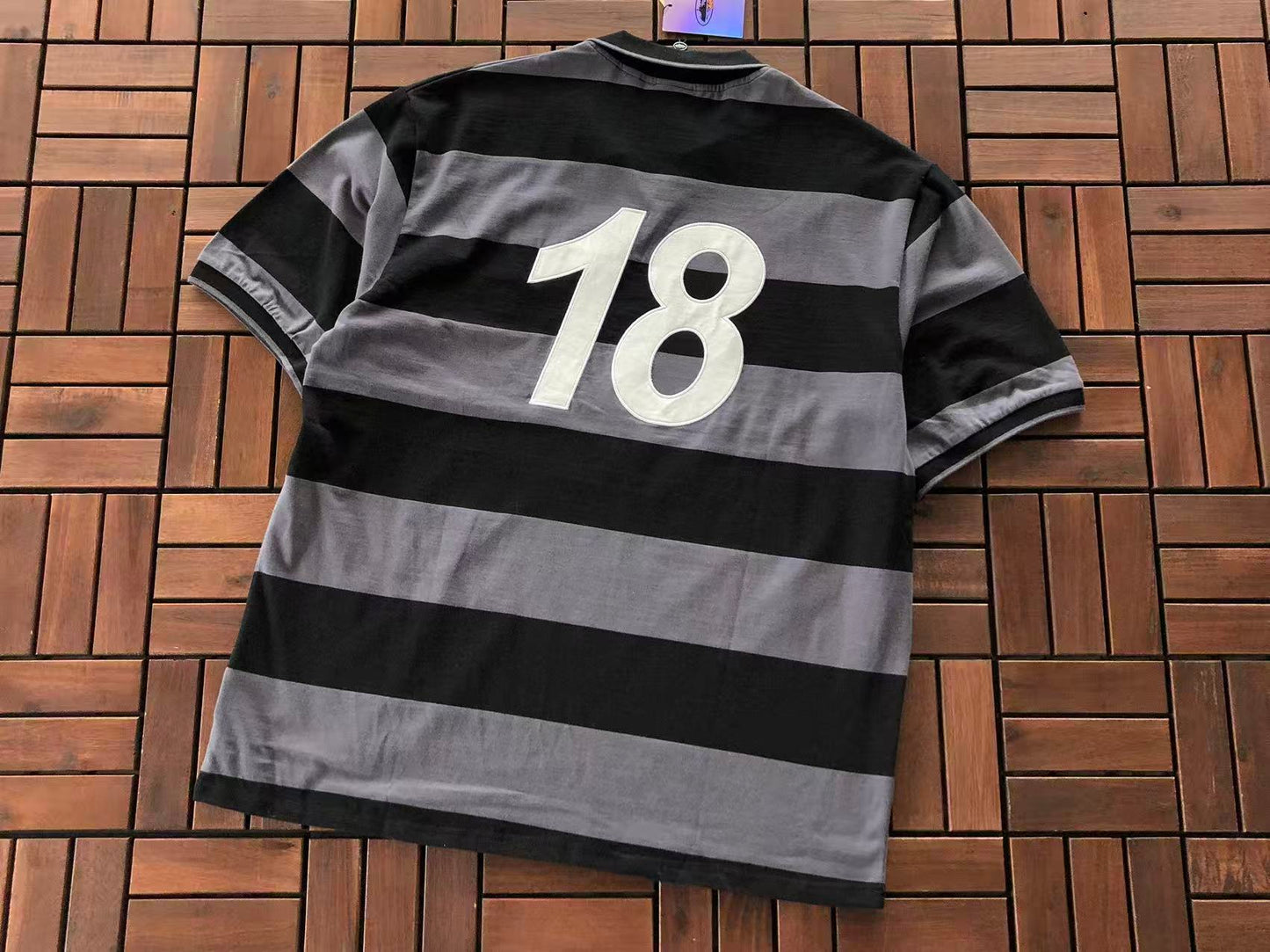 CORTEIZ MENGÁO STRIPED FOOTBALL JERSEY
