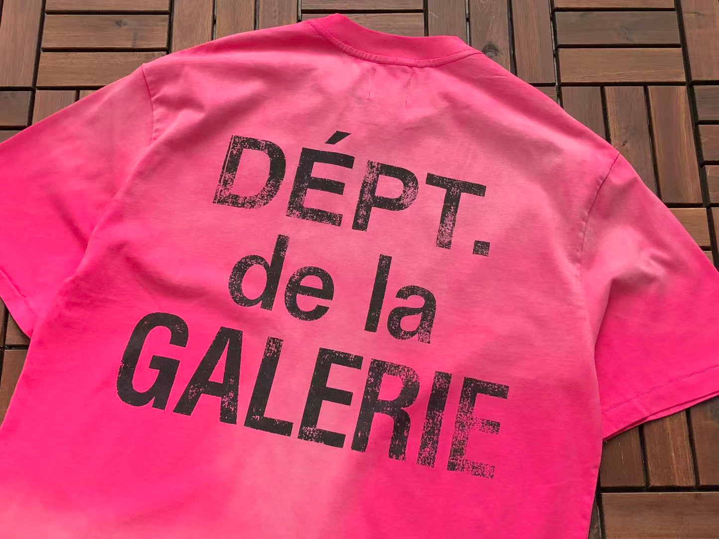 GALLERY DEPT FRENCH “DEPT DE LA GALERIE” T-SHIRT
