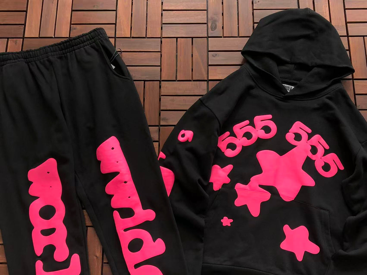 SP5DER BELUGA STAR HOODIE