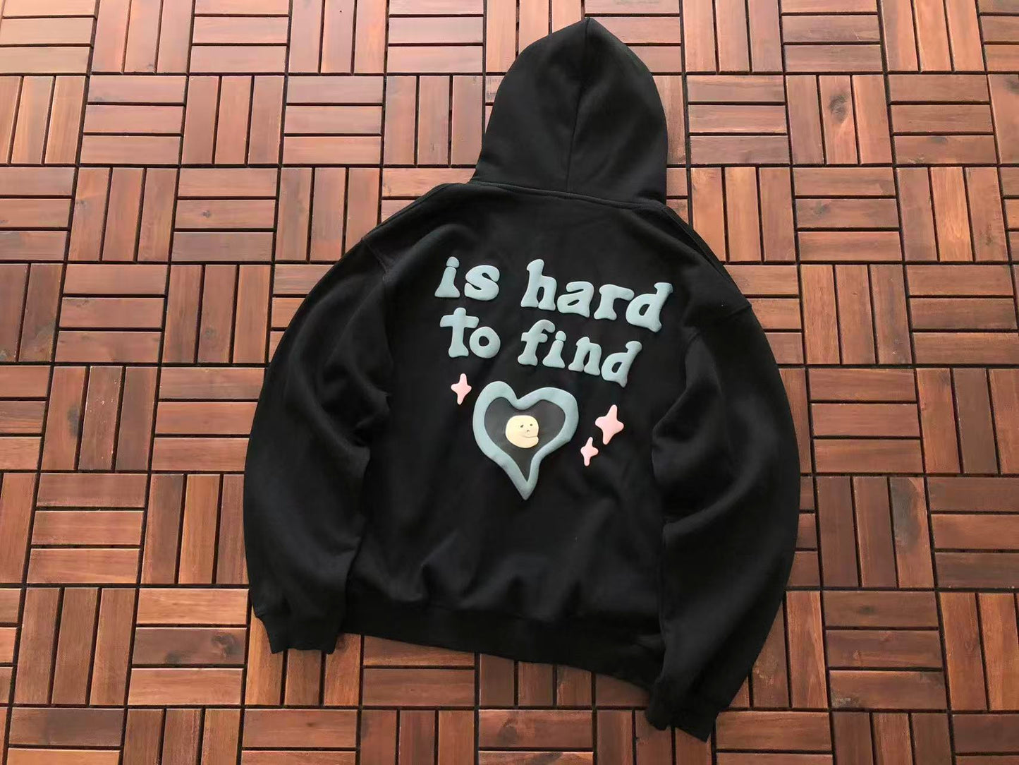 BROKEN PLANETS “TRUE LOVE” HOODIE