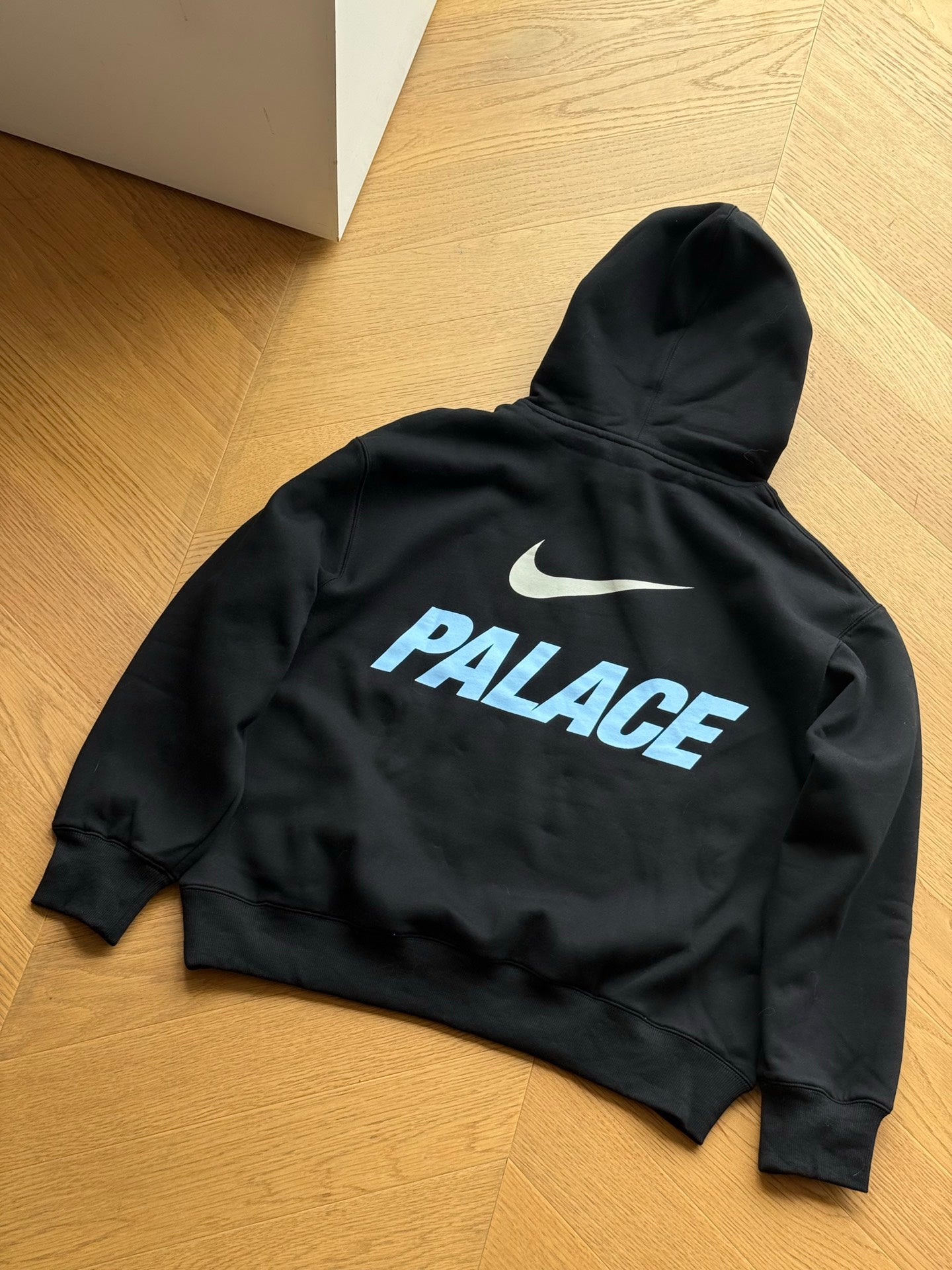 NIKE PALACE HOODIE