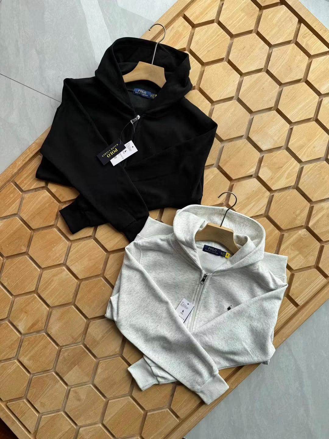 RALPH LAUREN ZIPPED HOODIE