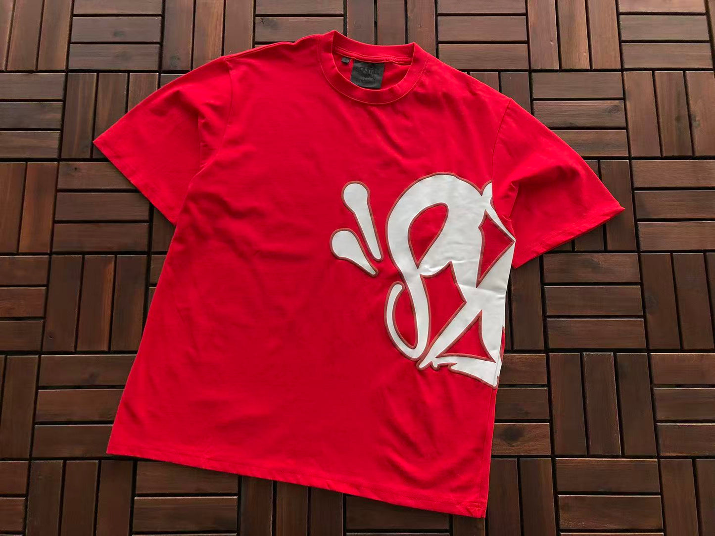 SYNA WORLD LOGO T-SHIRT