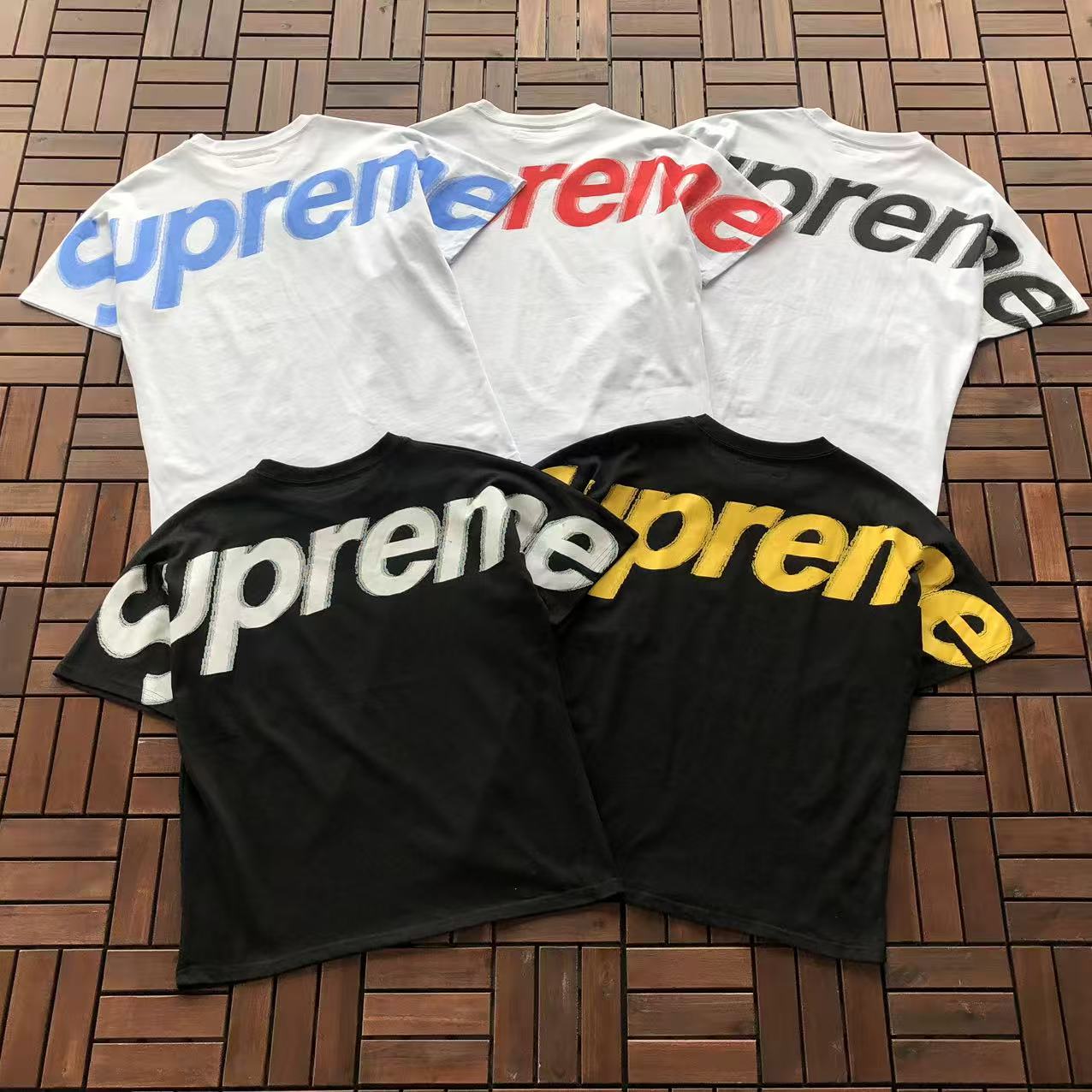 SUPREME T-SHIRT