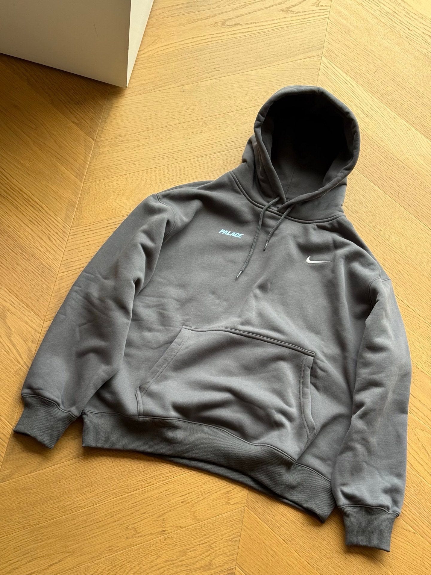 NIKE PALACE HOODIE