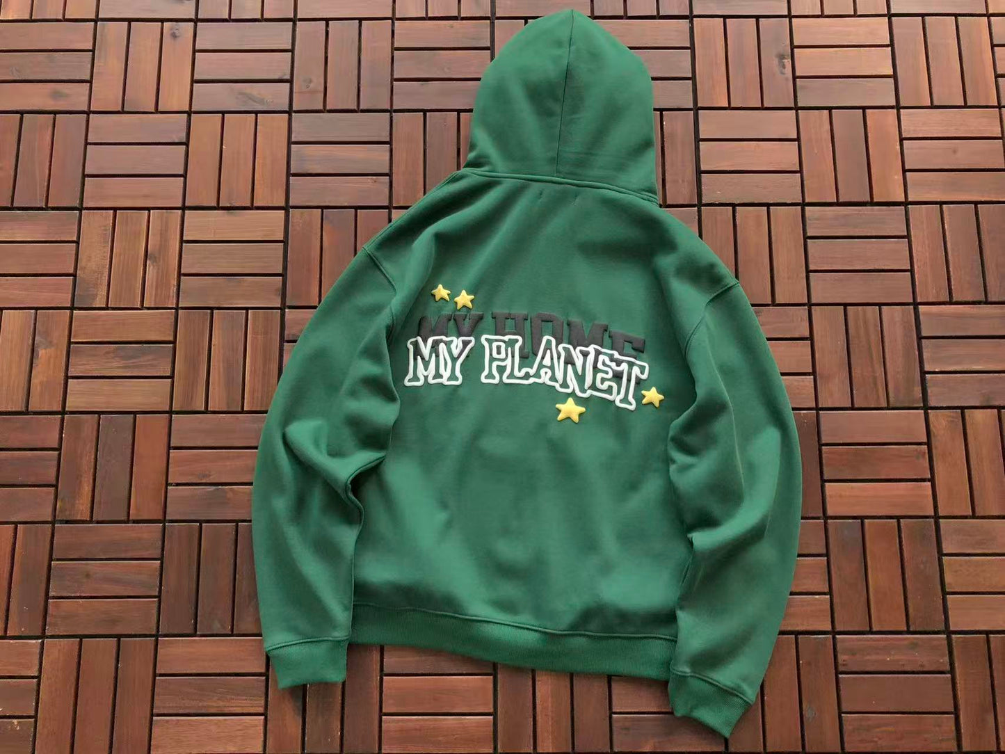 BROKEN PLANETS ZIPPED HOODIE