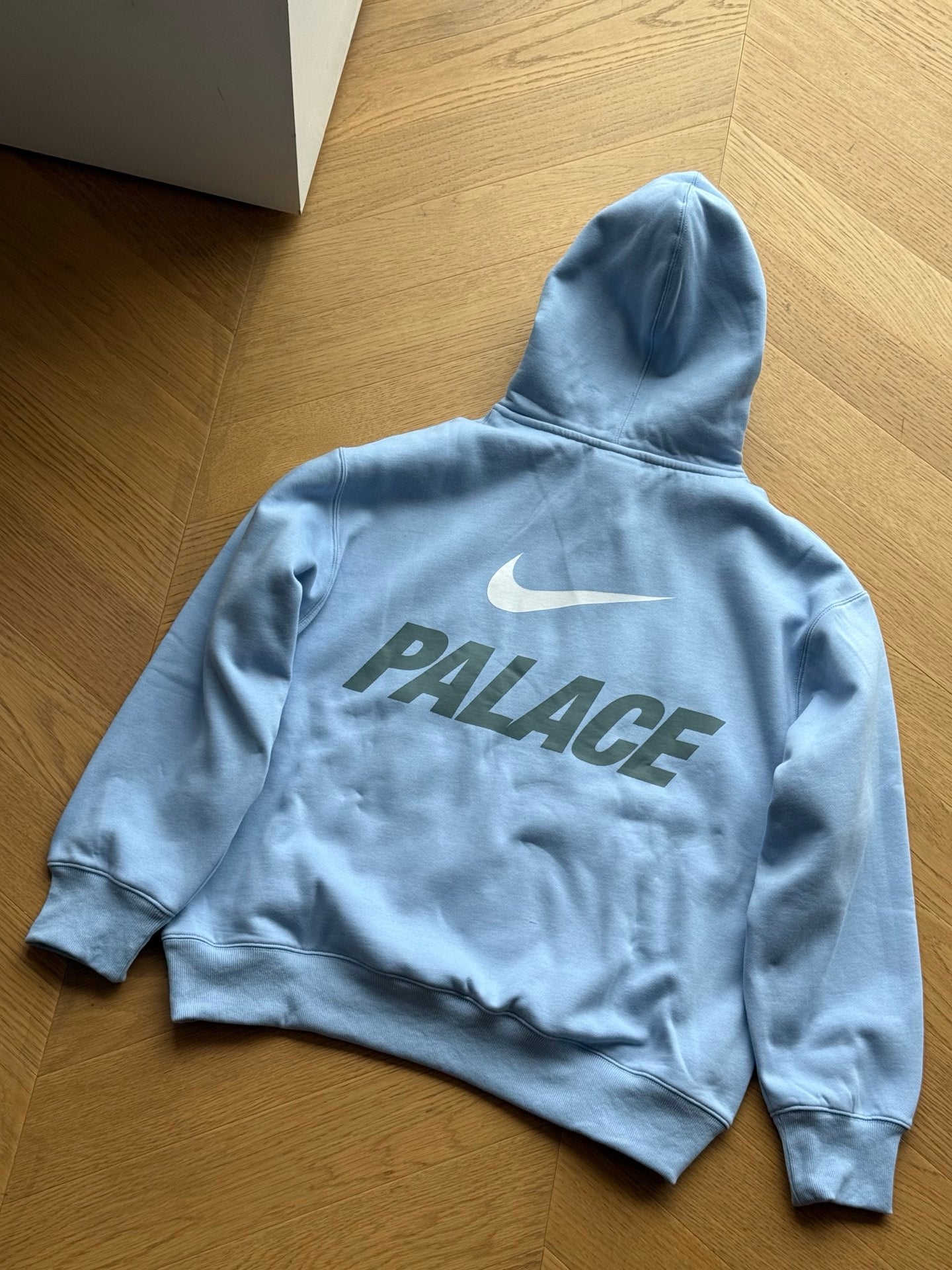 NIKE PALACE HOODIE
