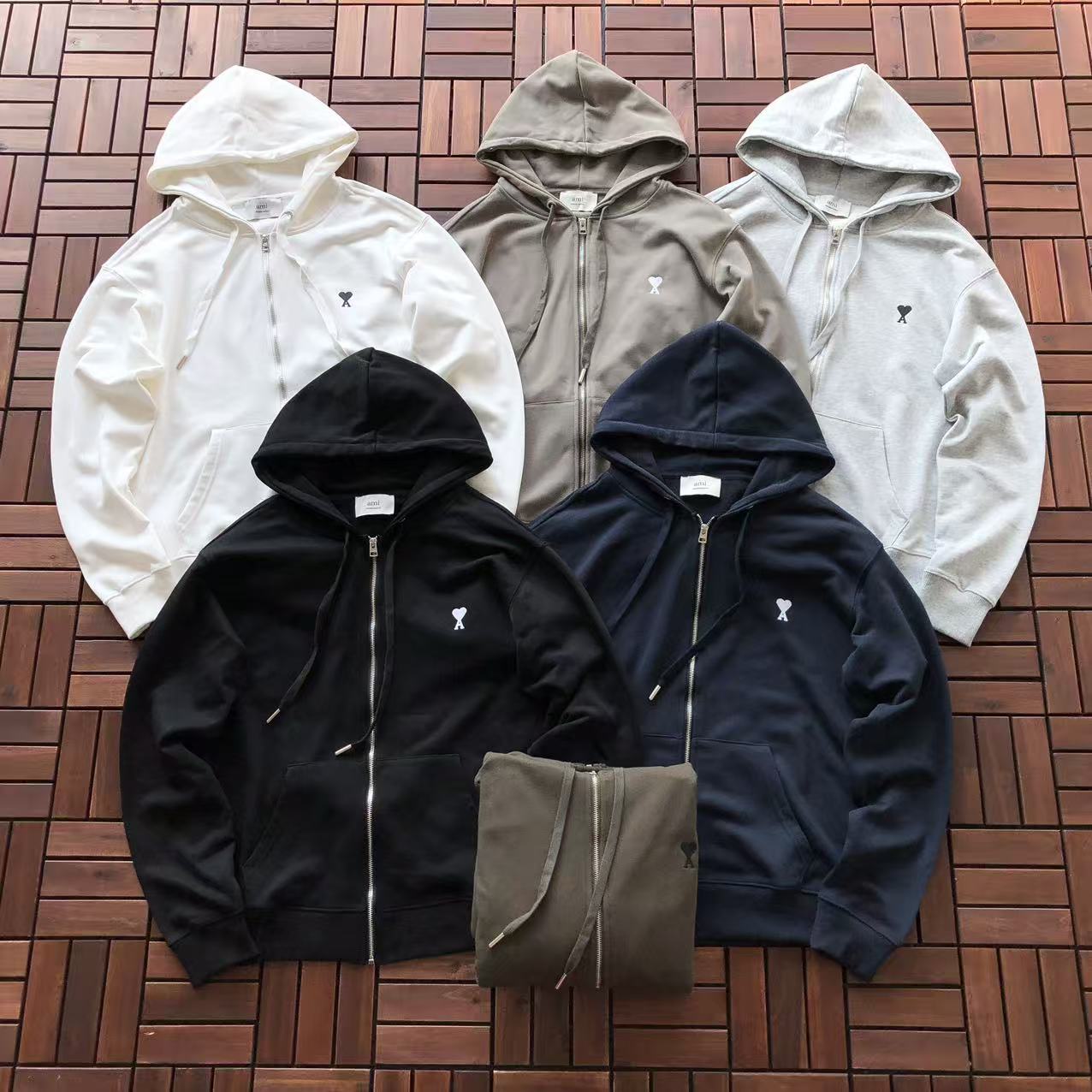 AMI ZIPPED HOODIE