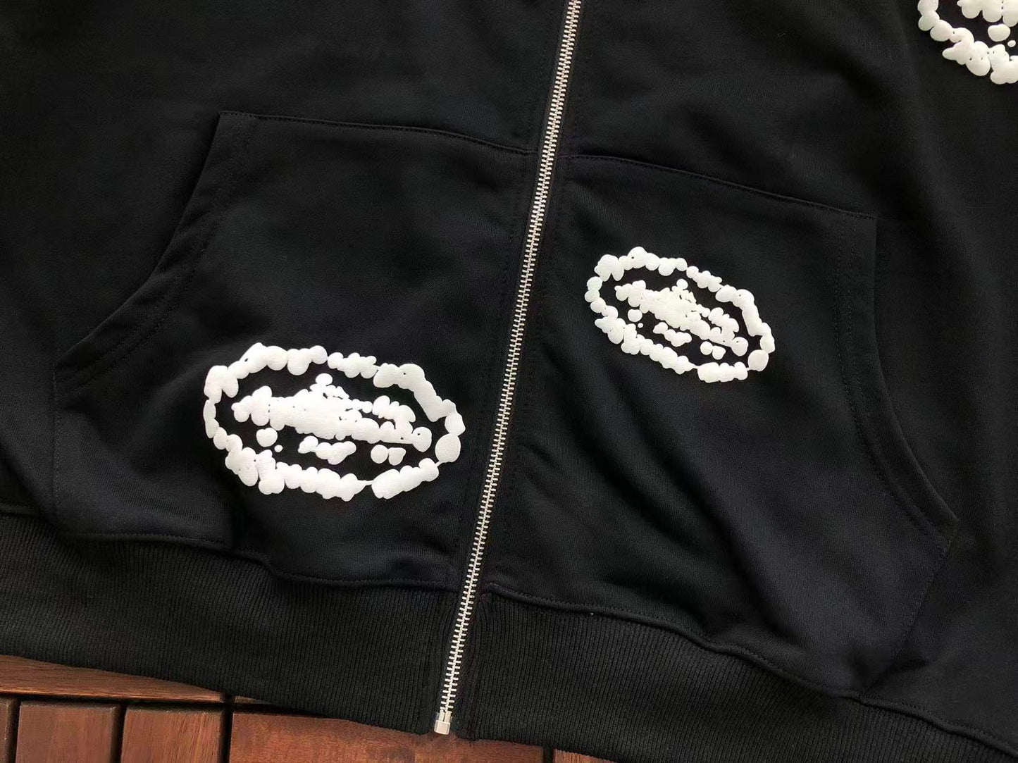 DENIM TEARS X CORTEIZ WREATH PRINT ZIPPED HOODIE