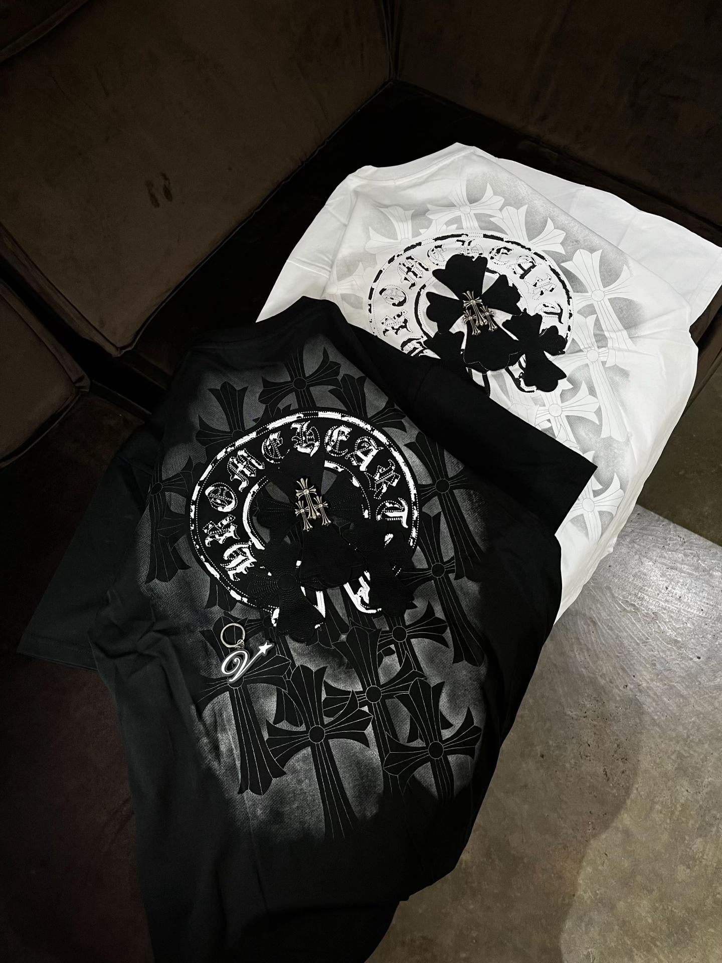 CHROME HEARTS TRIPLE CROSS PATCH T-SHIRT