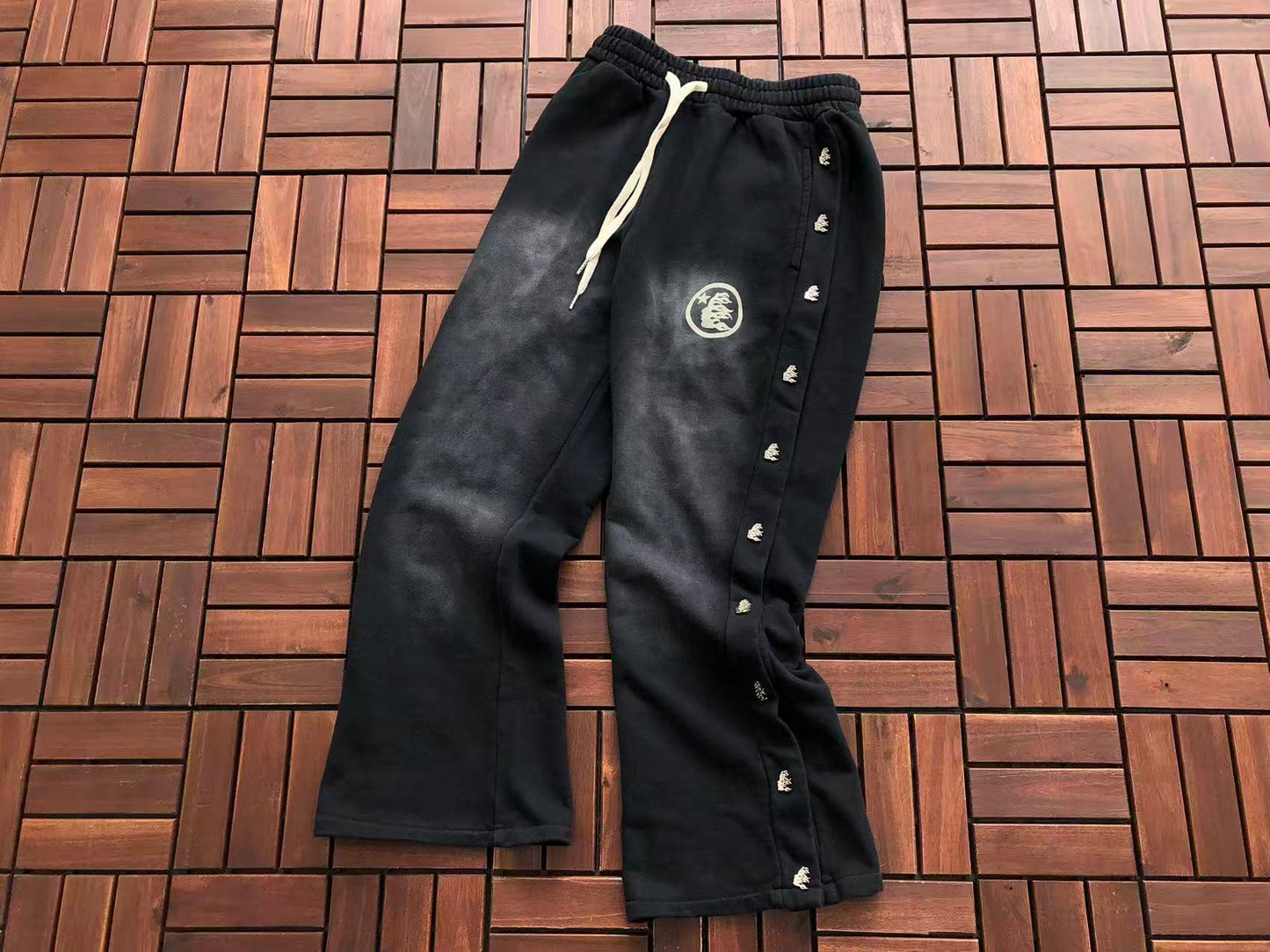 HELLSTAR SPORT LOGO PANTS