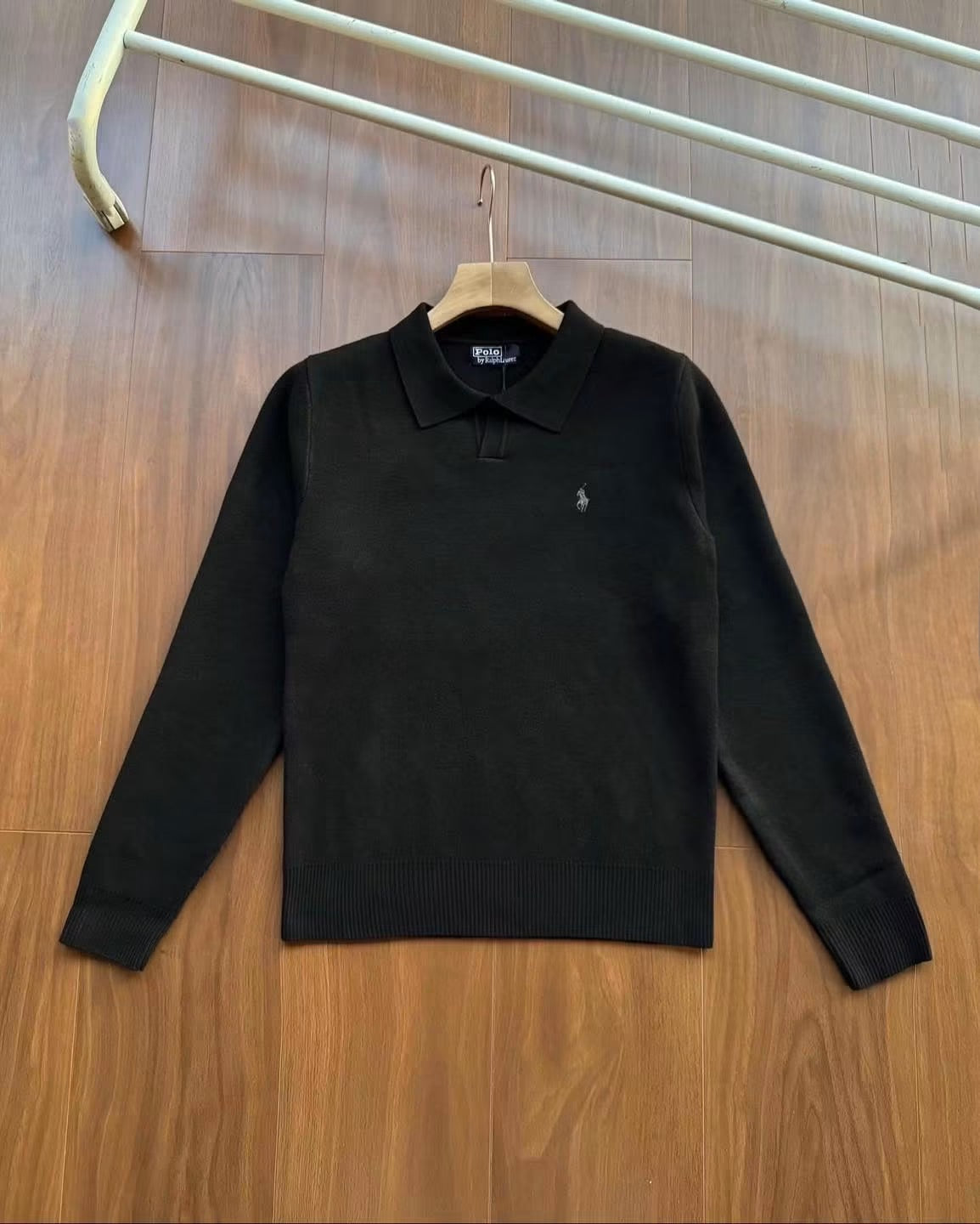 RALPH LAUREN COLLARED SWEATER