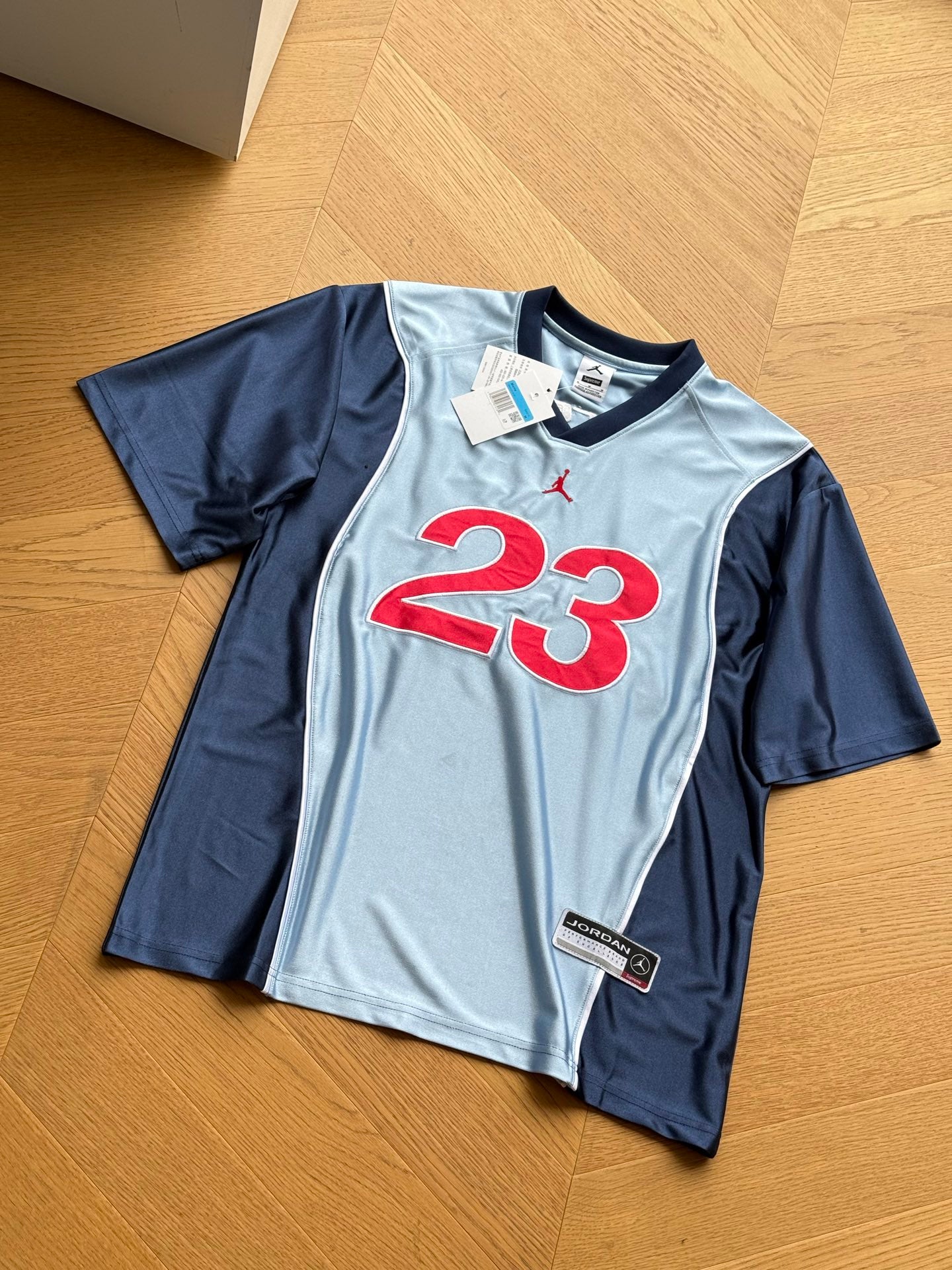 SUPREME X JORDAN JERSEY