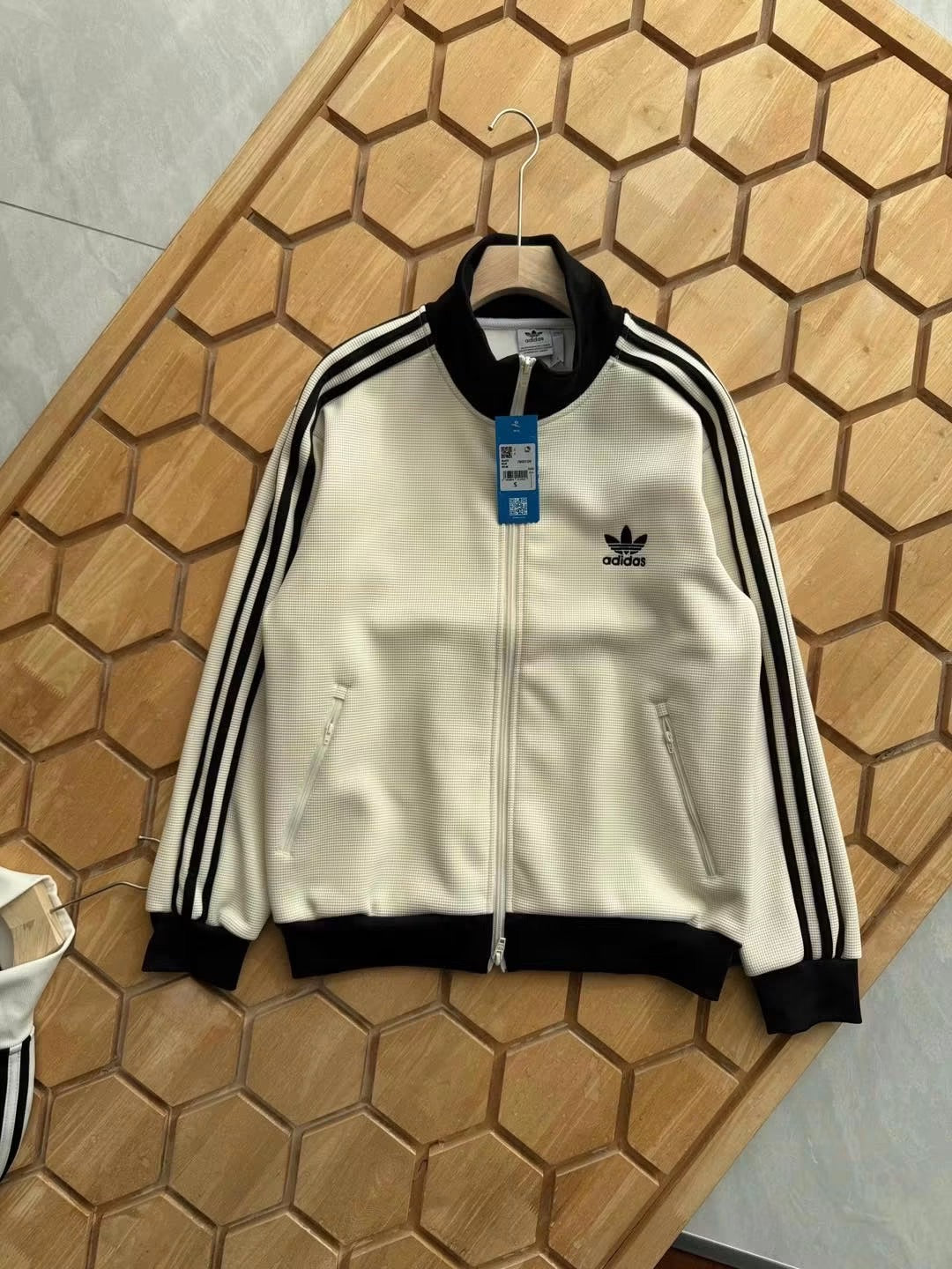ADIDAS ORIGINALS TRACK JACKET