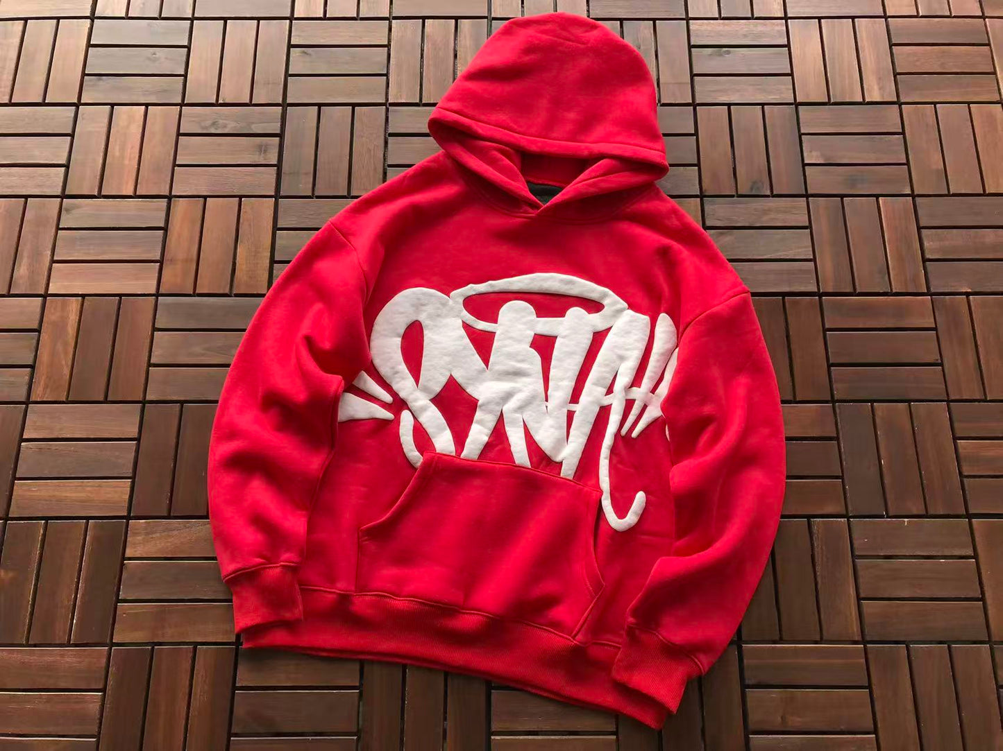 SYNA WORLD LOGO HOODIE