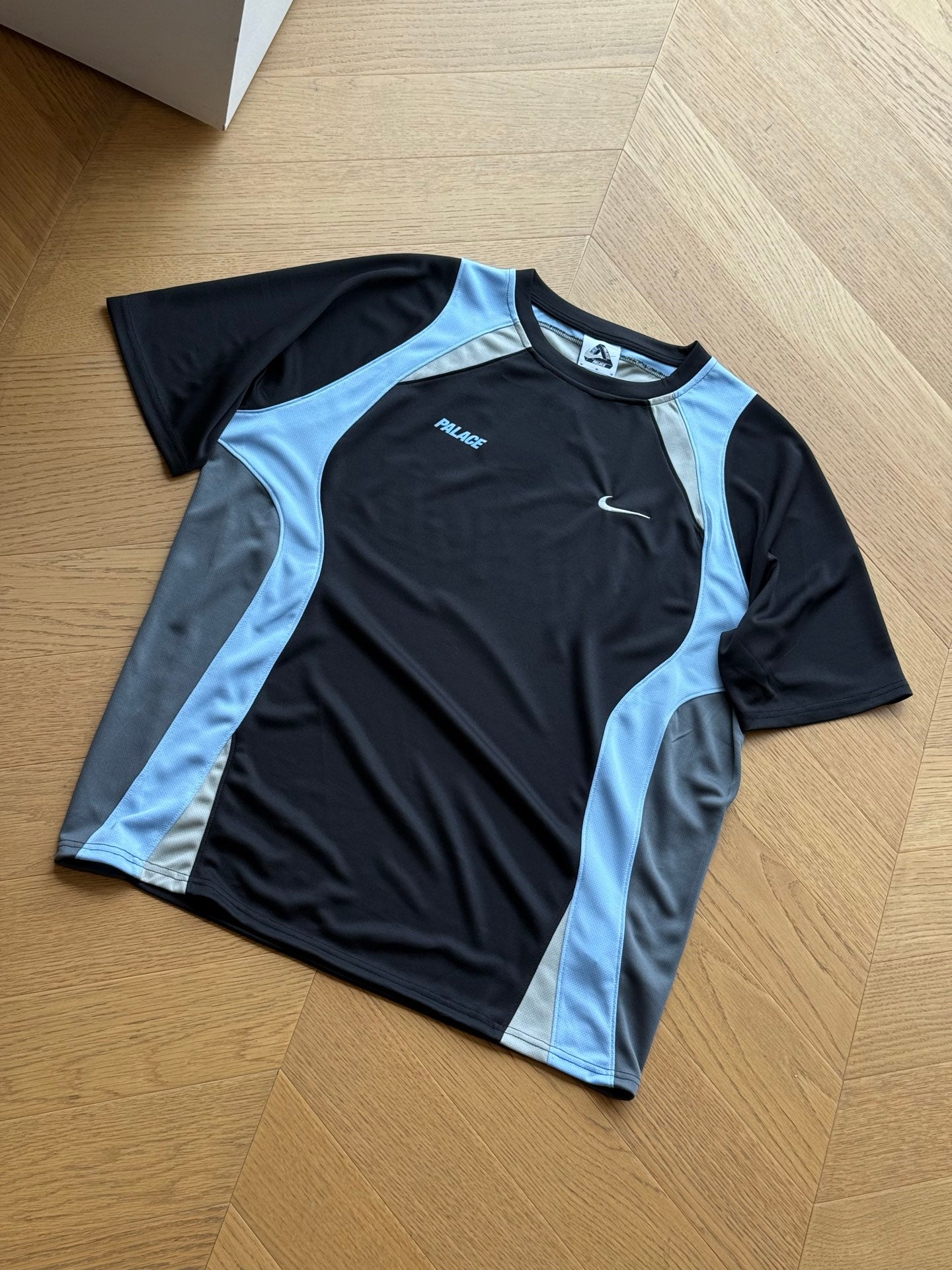 NIKE PALACE JERSEY