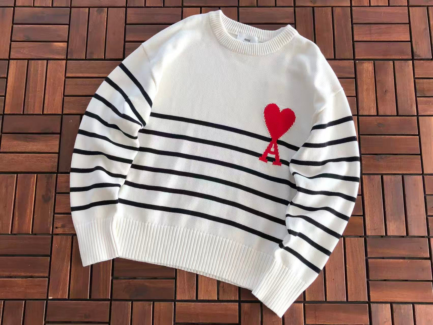 AMI SWEATER