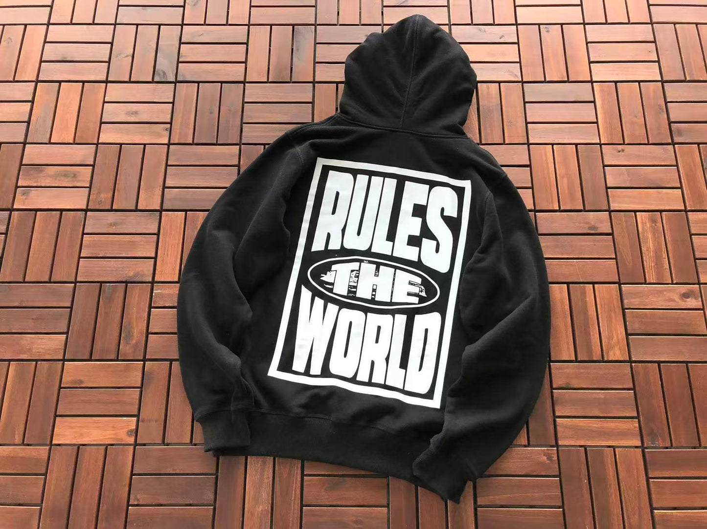 CORTEIZ “RULES THE WORLD” HOODIE