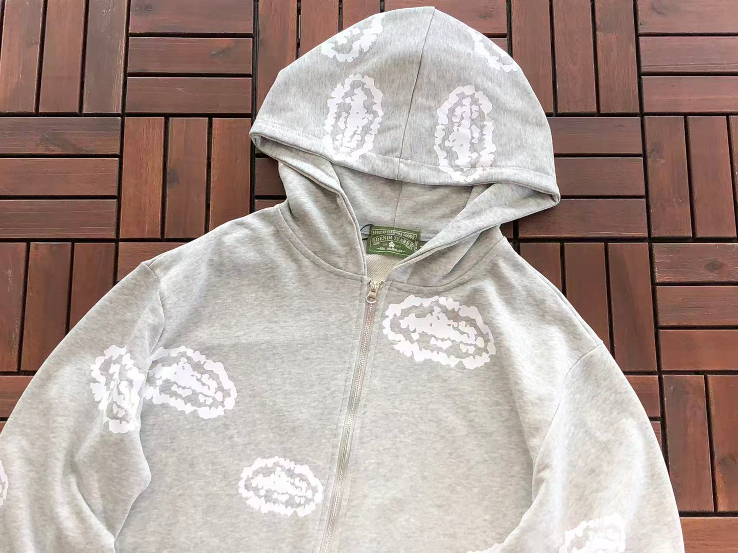 DENIM TEARS X CORTEIZ WREATH PRINT ZIPPED HOODIE