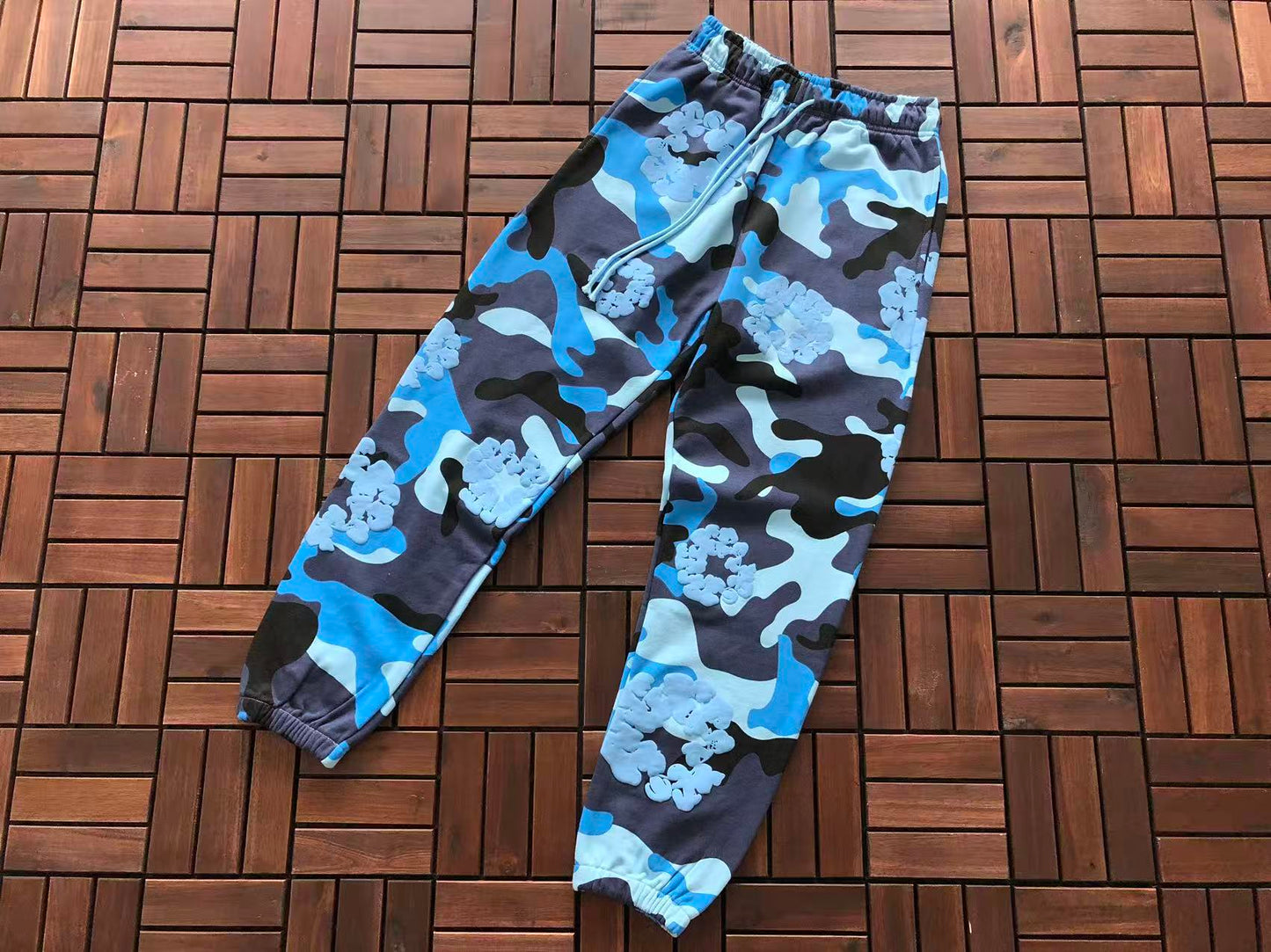 DENIM TEARS CAMO WREATH PANTS