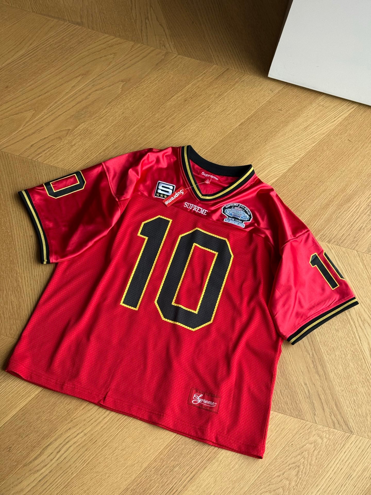 SUPREME JERSEY