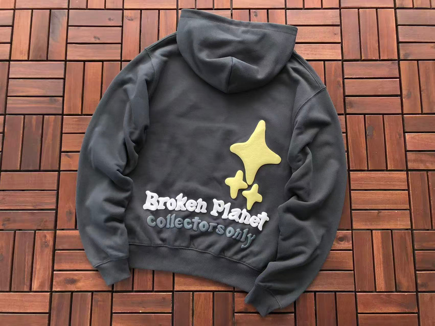 BROKEN PLANETS “AM I THE ONLY ONE” HOODIE