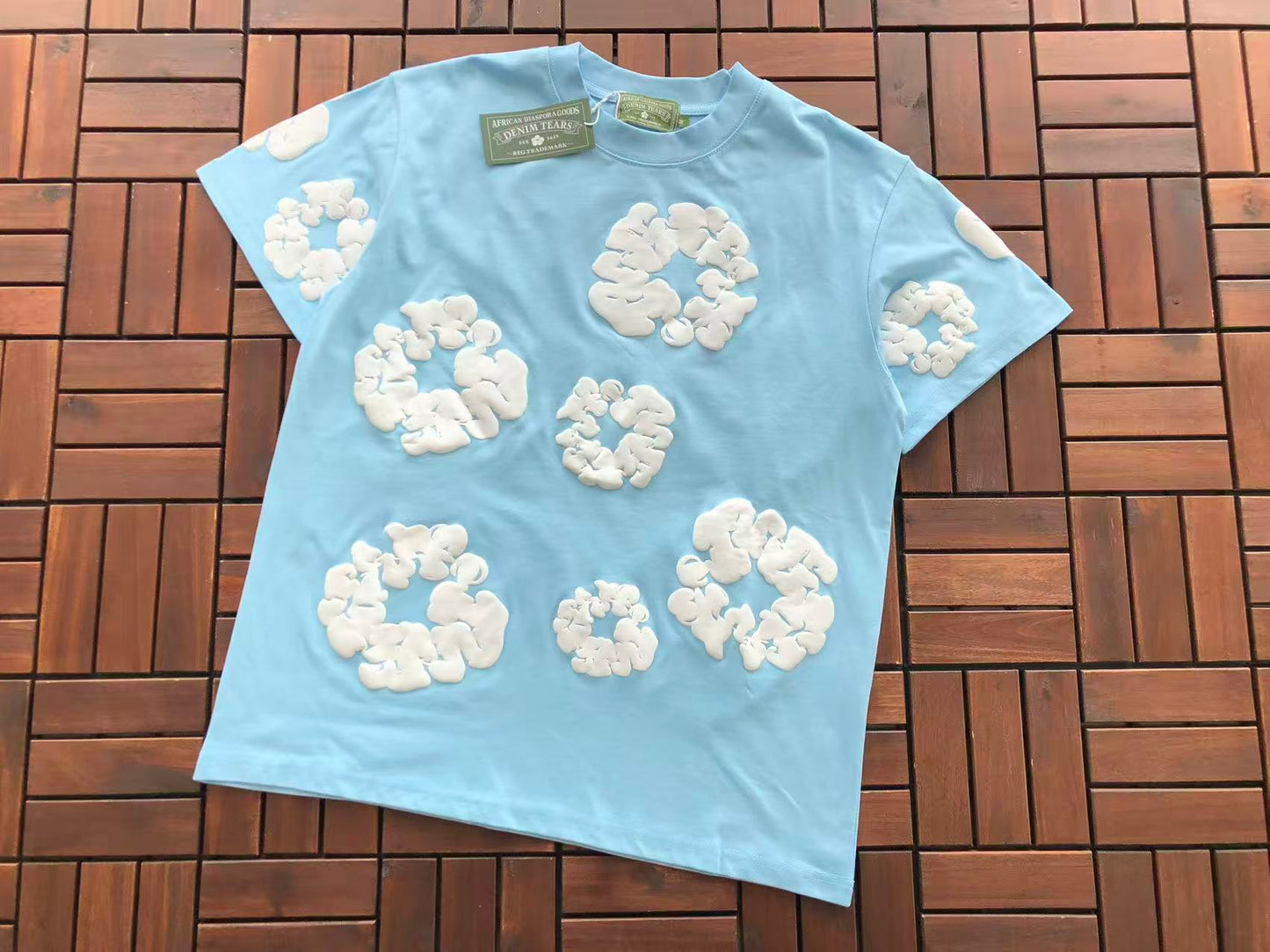 DENIM TEARS T-SHIRT