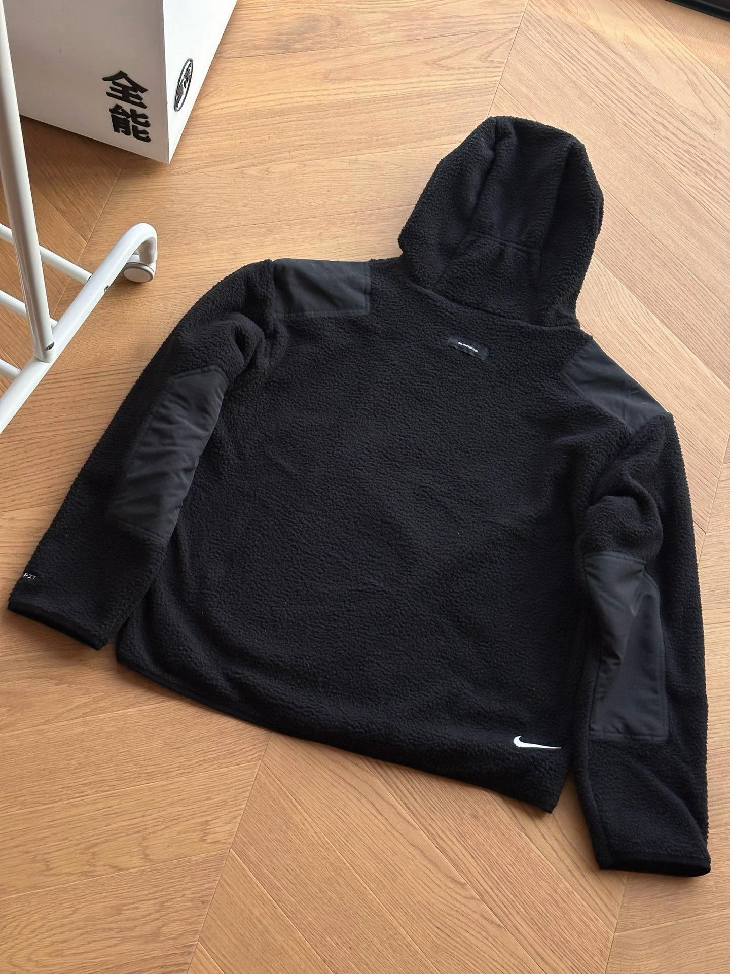 NIKE X SUPREME FLEECE JACKET