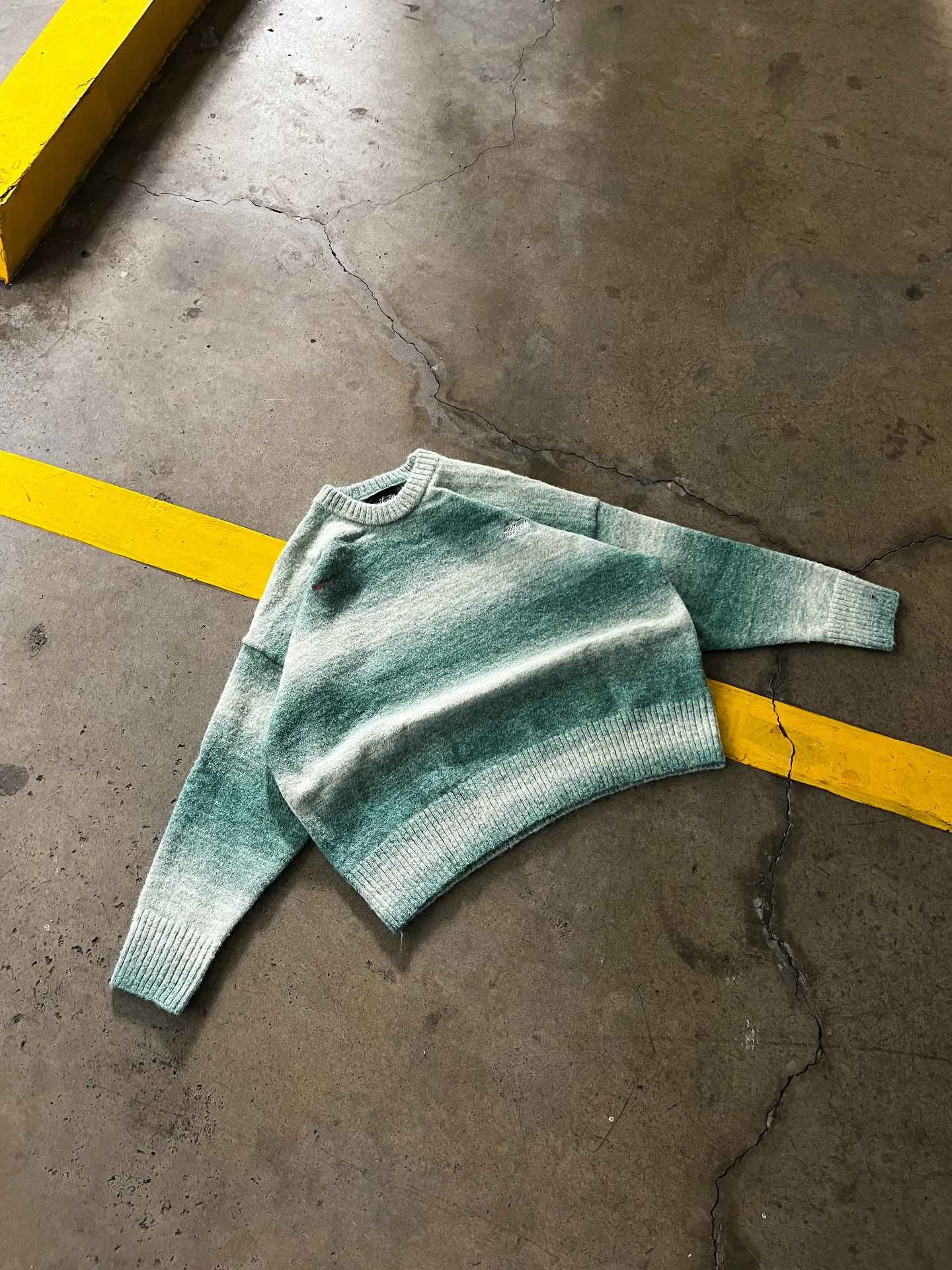 STUSSY KNITTED LOGO SWEATER