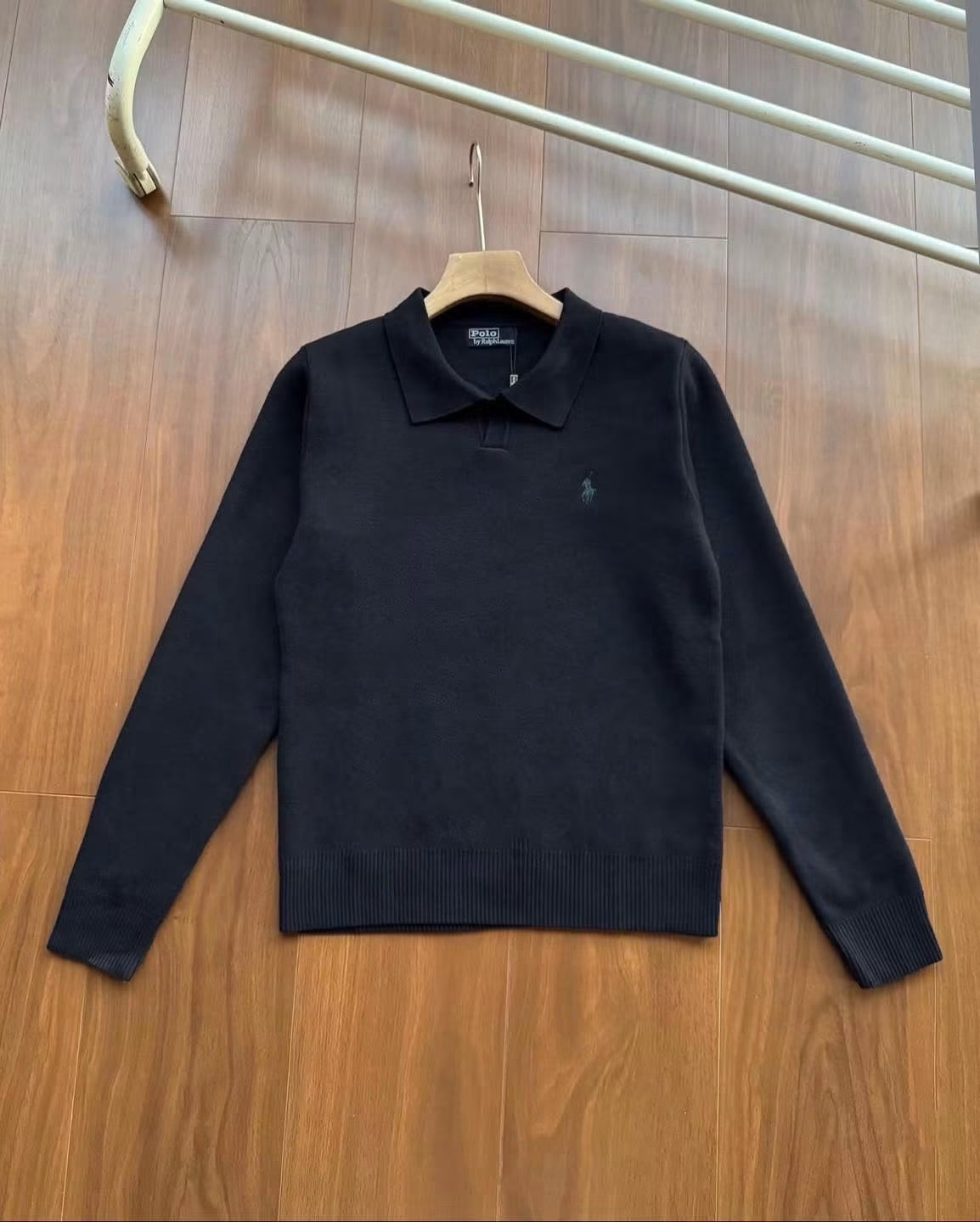 RALPH LAUREN COLLARED SWEATER