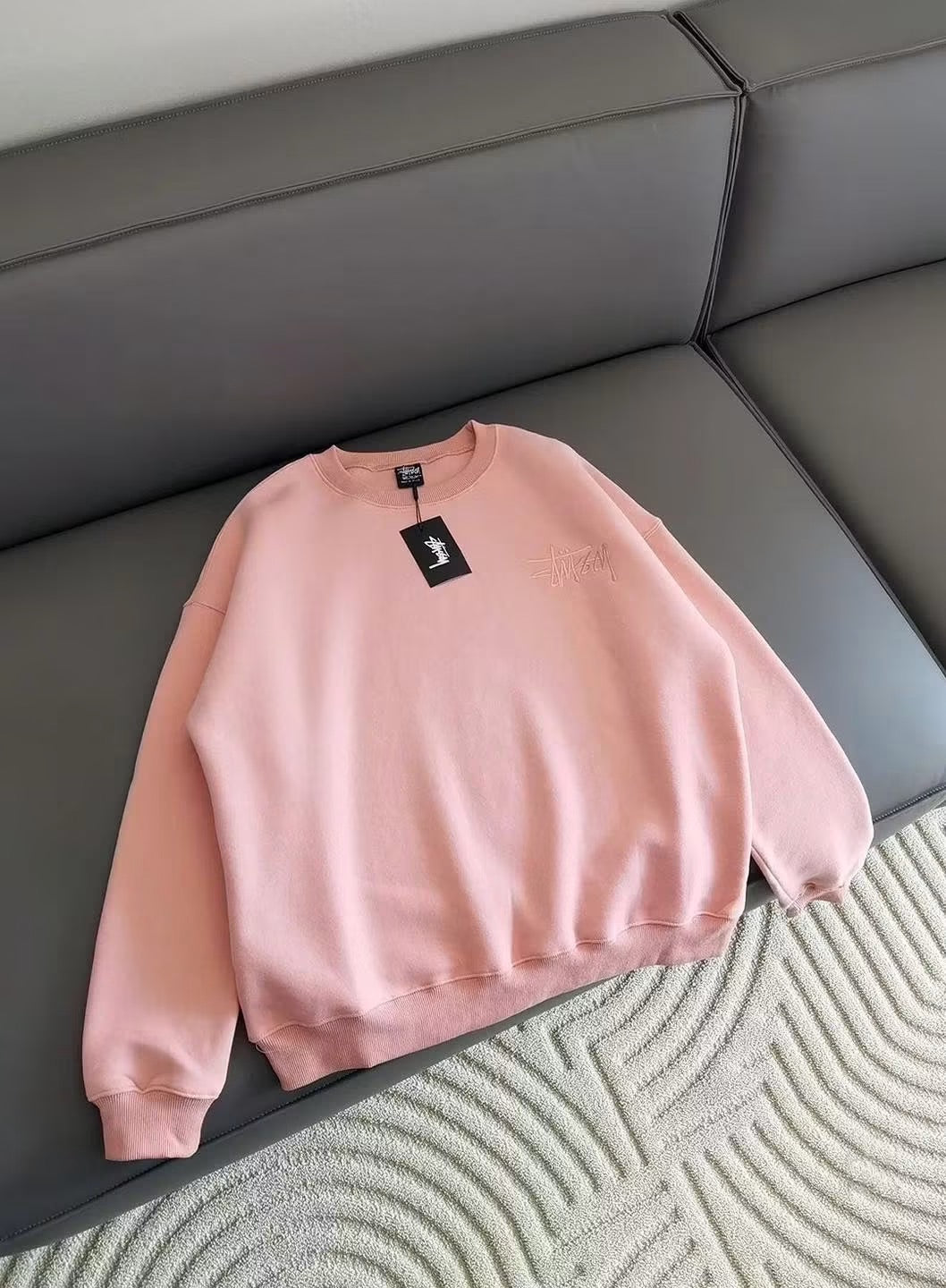 STUSSY EMBROIDERED PINK SWEATSHIRT