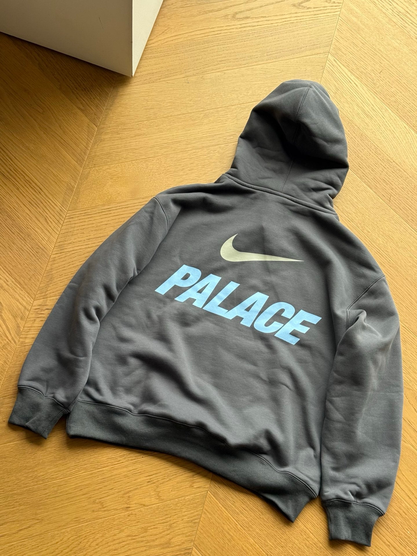 NIKE PALACE HOODIE