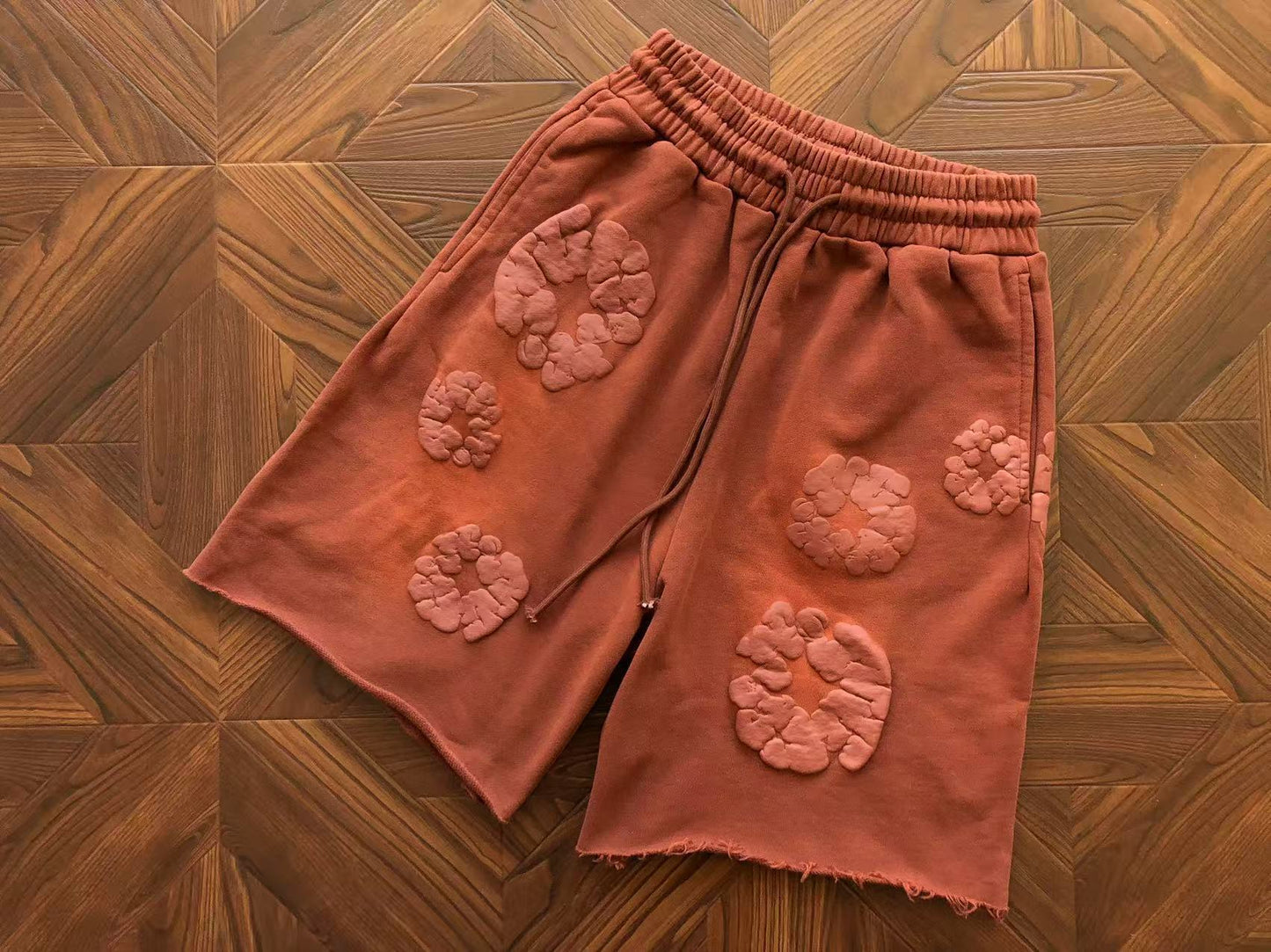 DENIM TEARS MONO FADE SHORTS