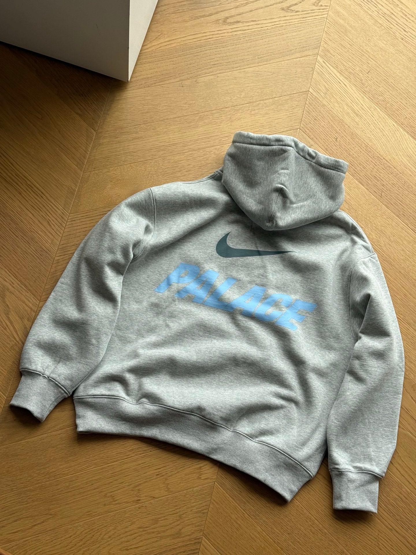 NIKE PALACE HOODIE