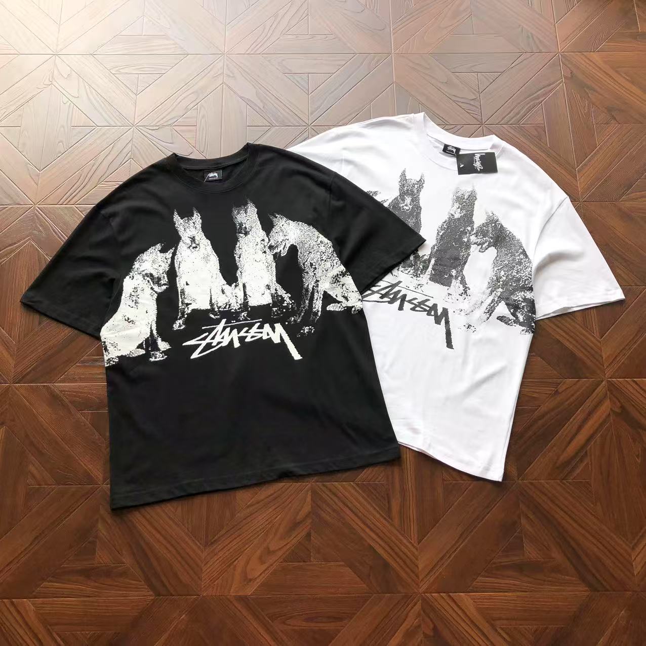 STUSSY DOG T-SHIRT