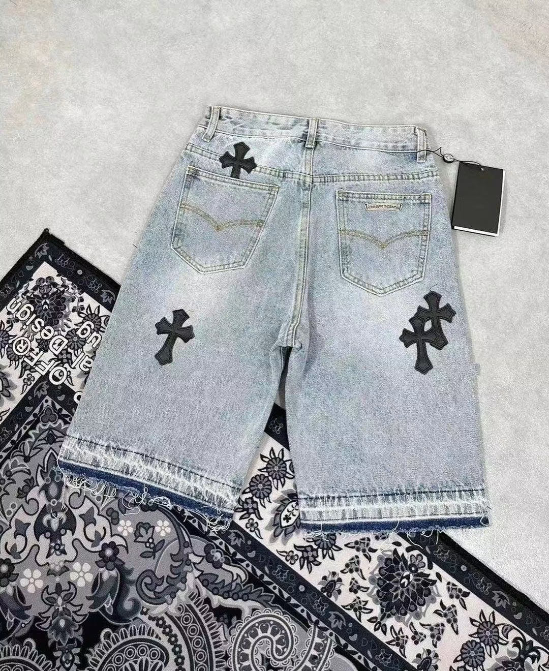 CHROME HEARTS CROSS PATCH DENIM JORTS