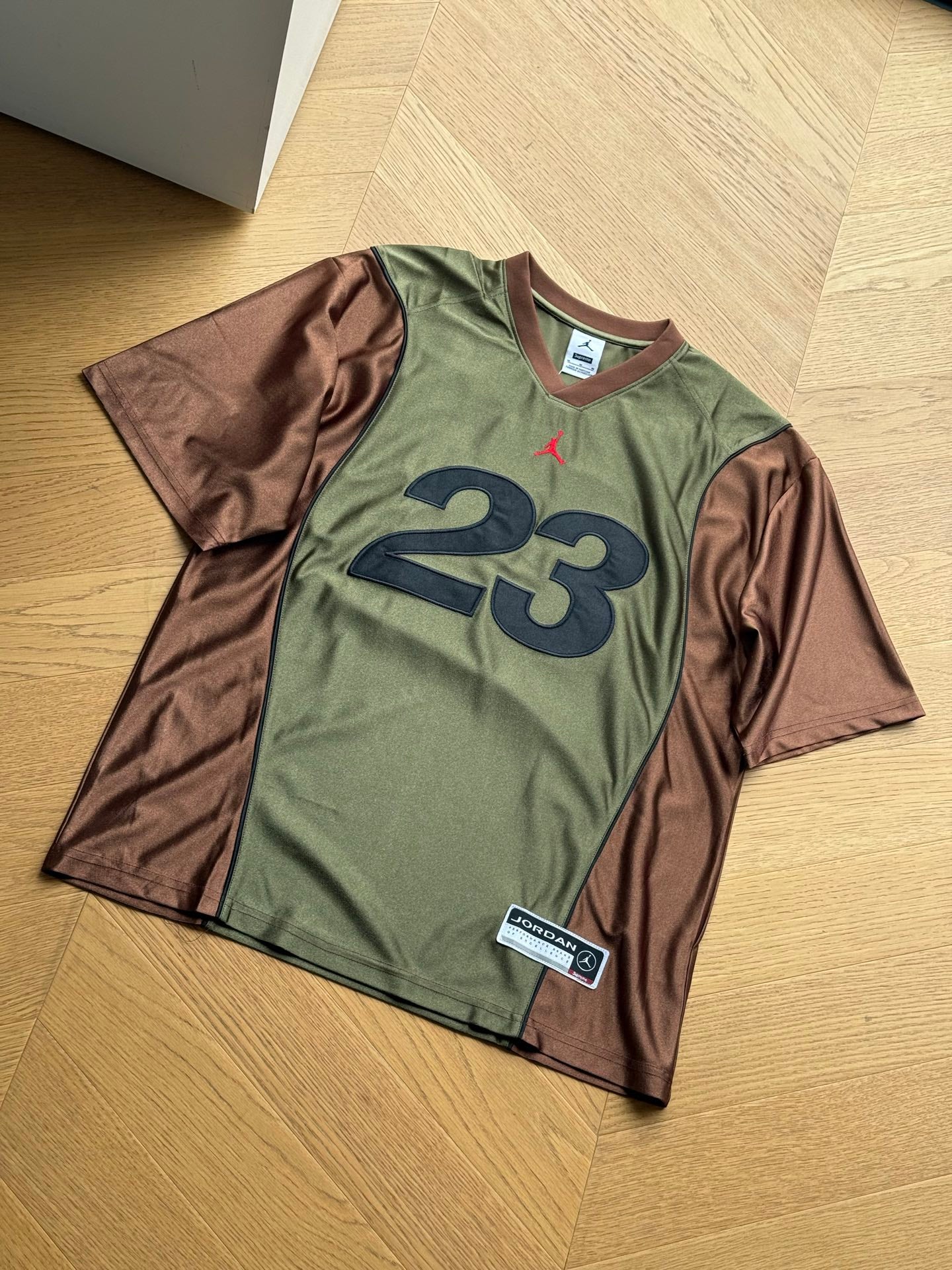 SUPREME X JORDAN JERSEY