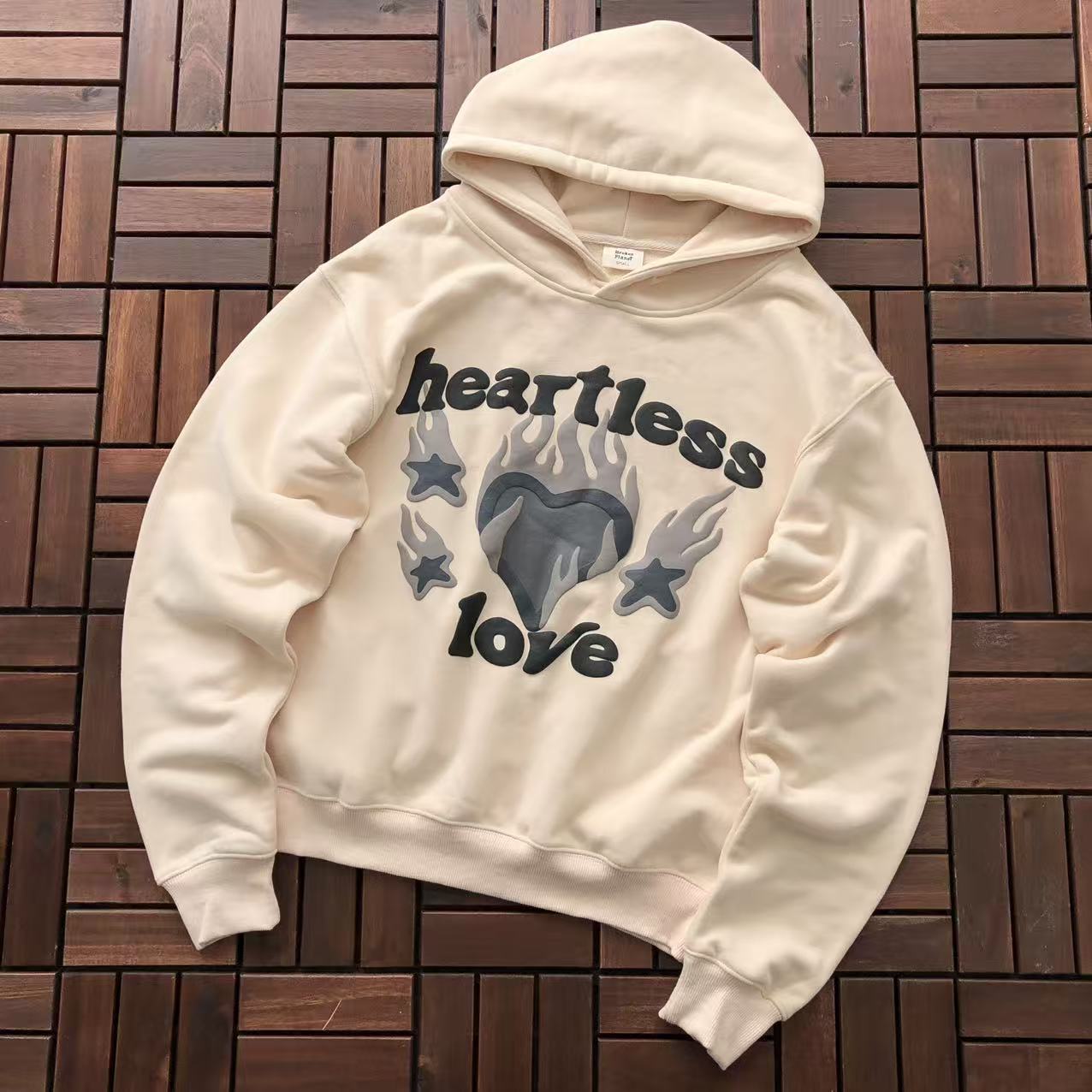 BROKEN PLANETS “HEARTLESS LOVE” HOODIE