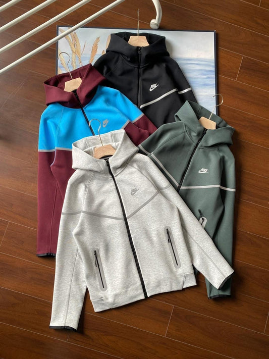 NIKE TECH FLEECE ZIPPED HOODIE