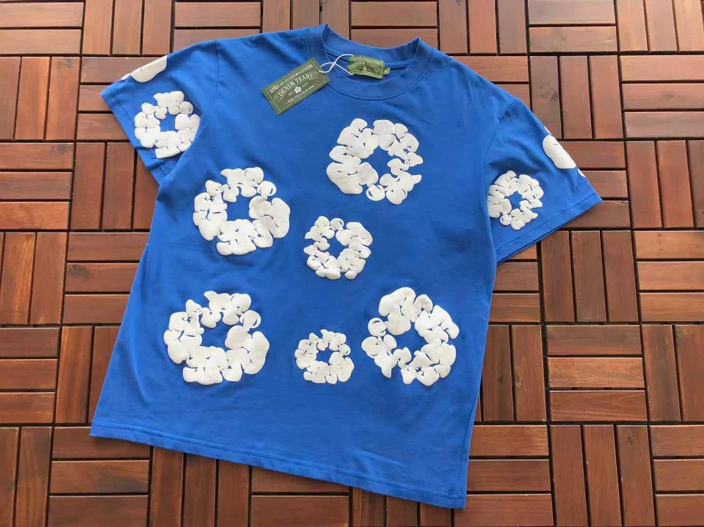 DENIM TEARS T-SHIRT