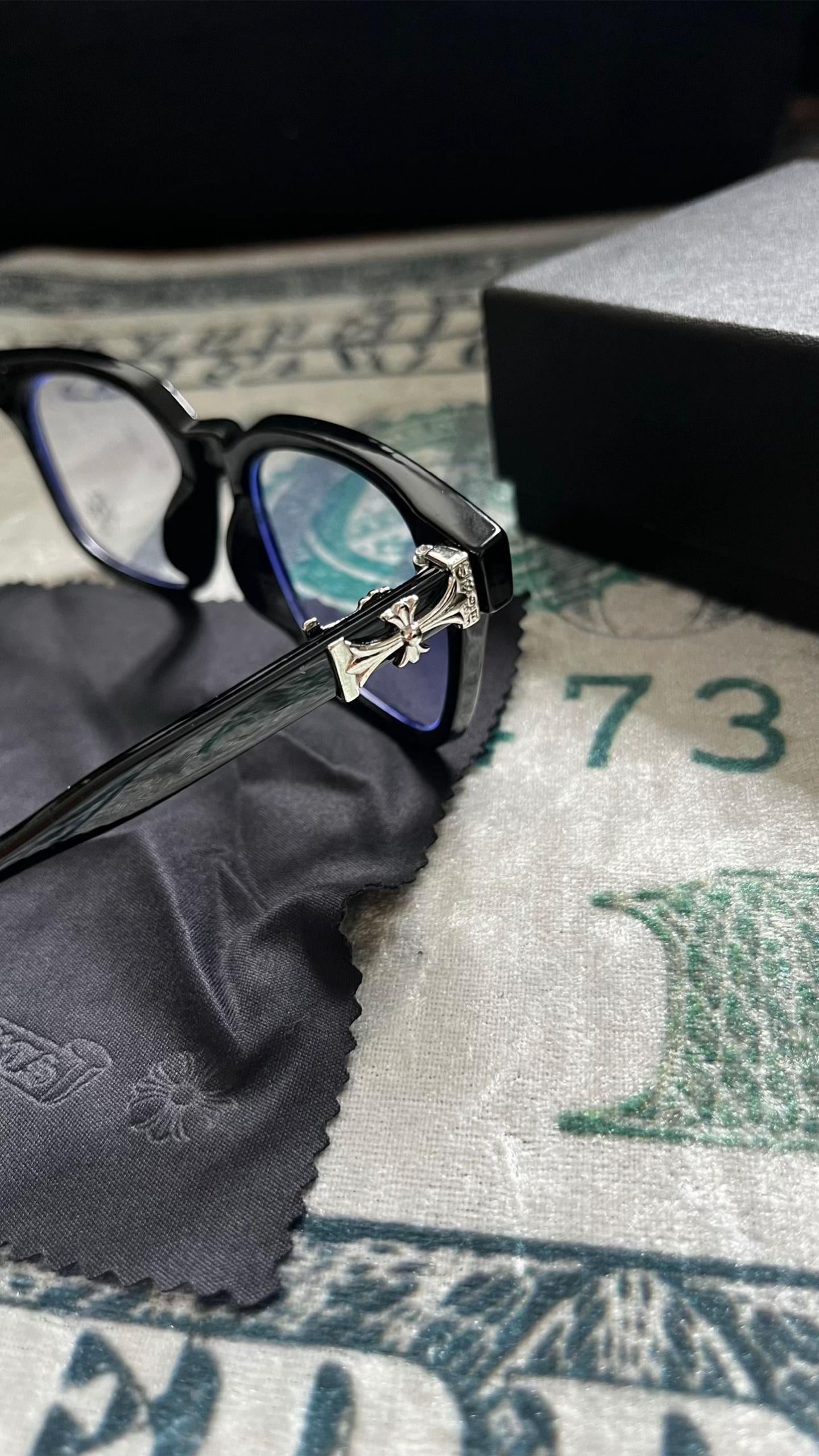 CHROME HEARTS NOIR GLASSES
