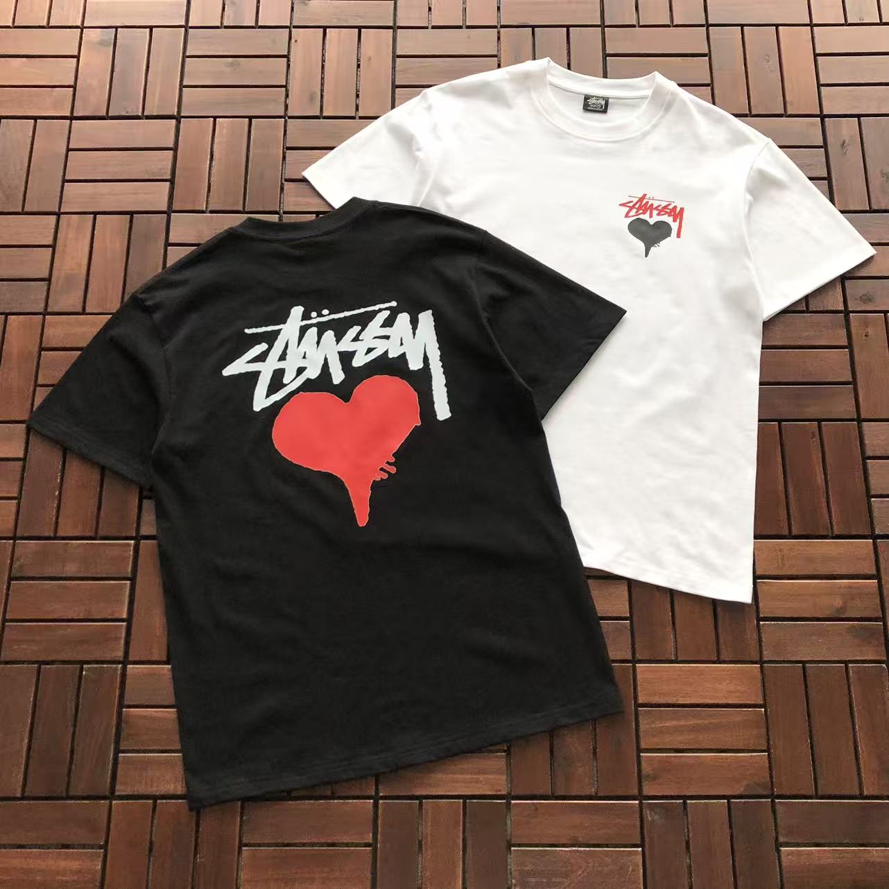 STUSSY HEART T-SHIRT