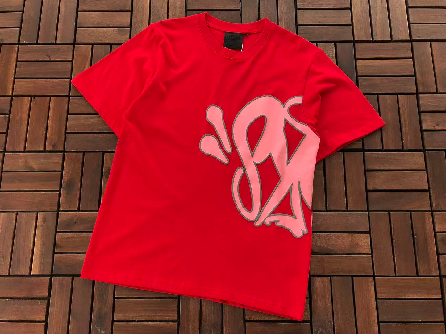 SYNA WORLD LOGO T-SHIRT