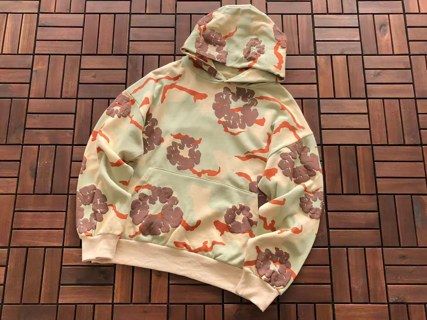 DENIM TEARS CAMO WREATH HOODIE