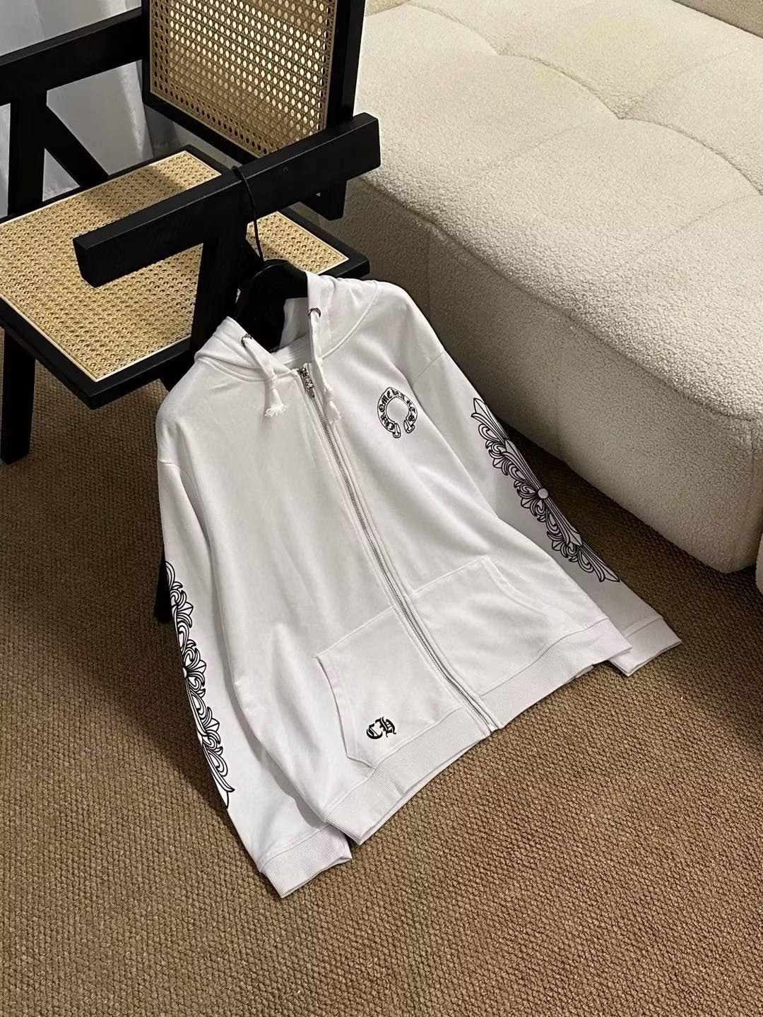 CHROME HEARTS HORSESHOE FLORAL CROSS ZIPPED HOODIE