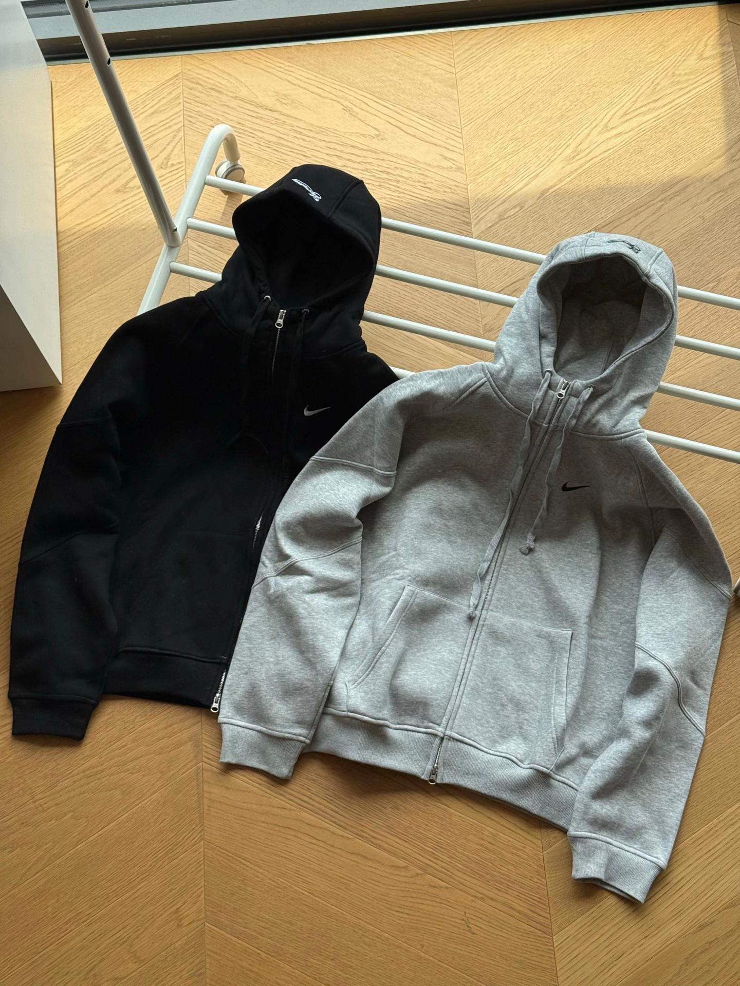 NIKE X SUPREME SWOOSH ZIPPED HOODIE