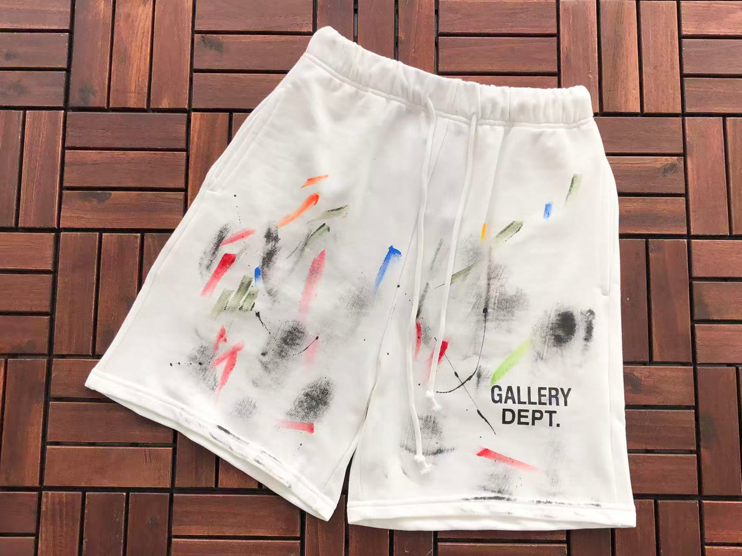 GALLERY DEPT SPLATTERED PAINT SHORTS