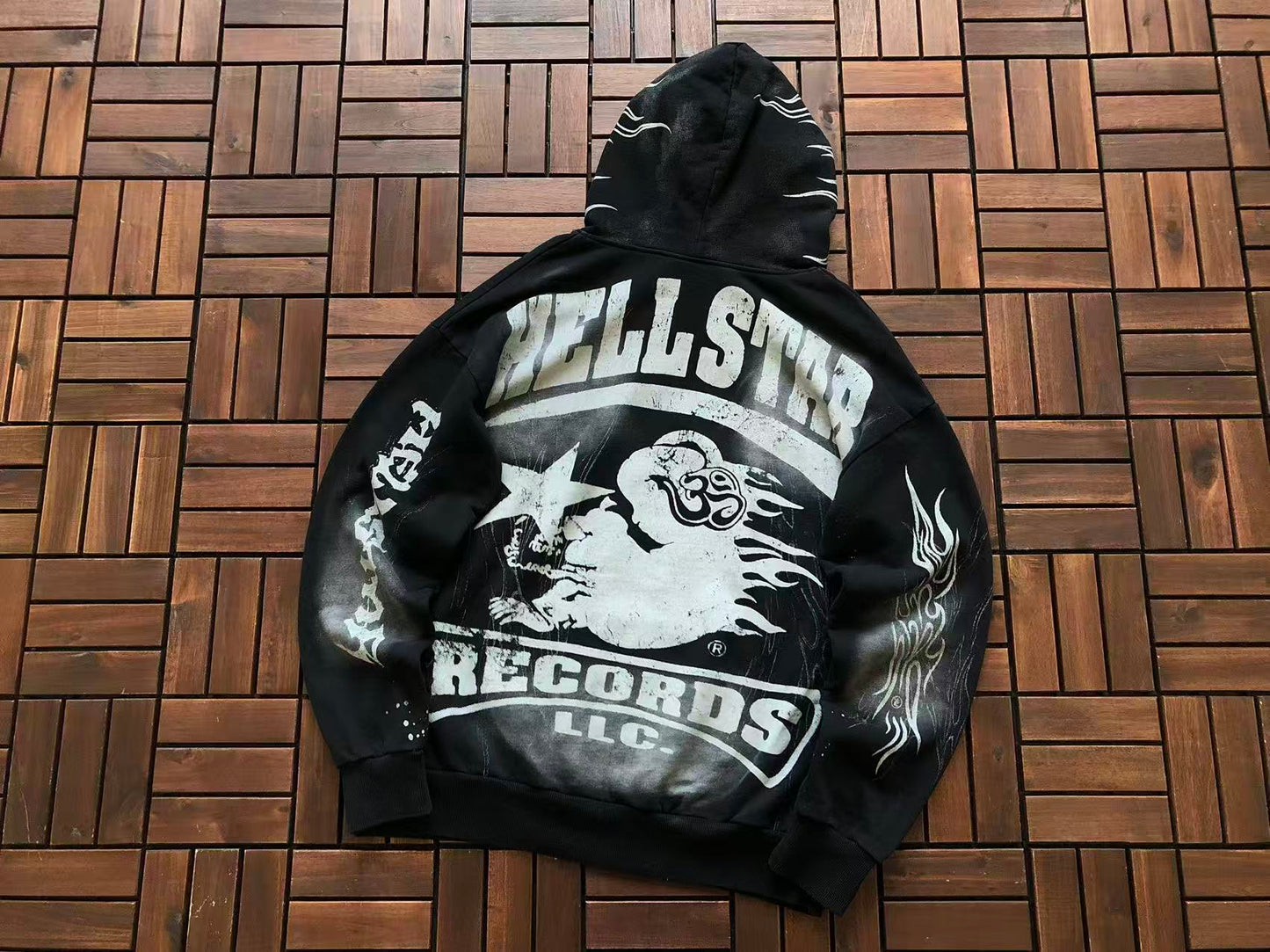 HELLSTAR RECORDS GRAFFITI HOODIE
