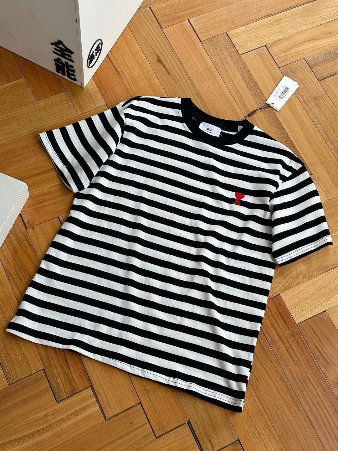 AMI STRIPED T-SHIRT